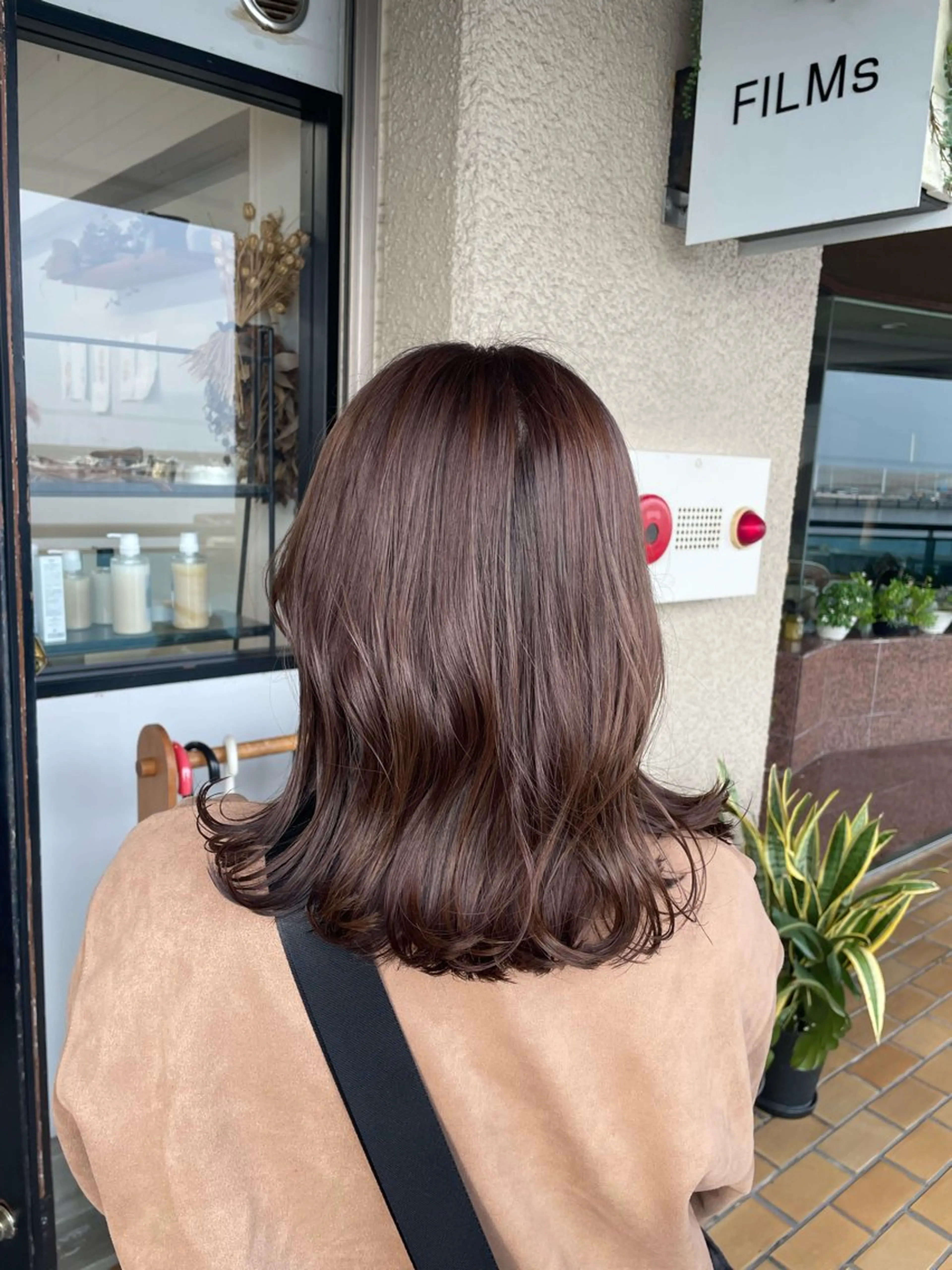 ミディアム カラー カット ヘアカラー 菅原 彩加のヘアスタイル