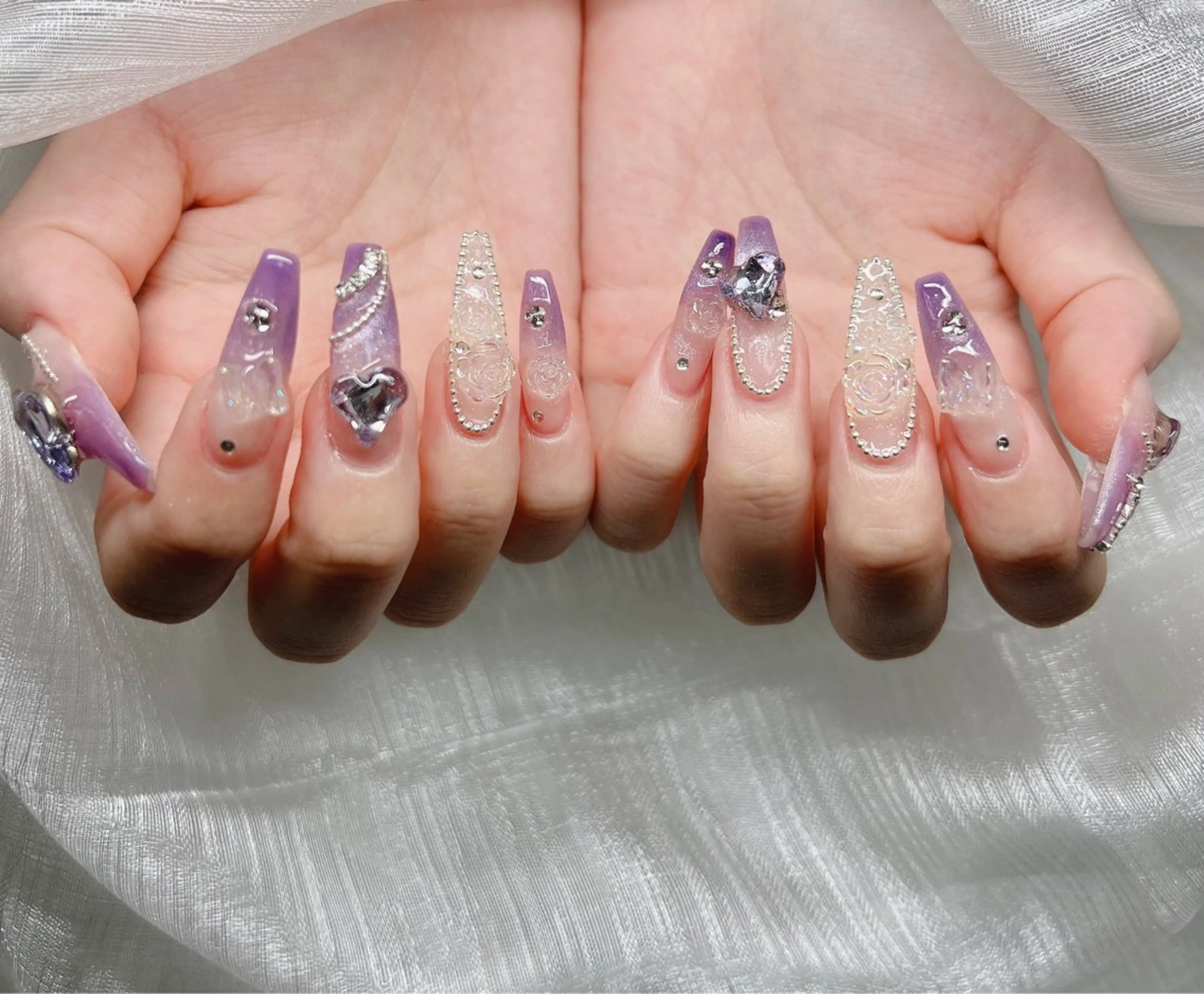 ネイル 長さ出し グラデーション キラキラネイル マグネットネイル ニュアンスネイル ハンドネイル Lee Nails チップ長さだし専門店のネイルデザイン