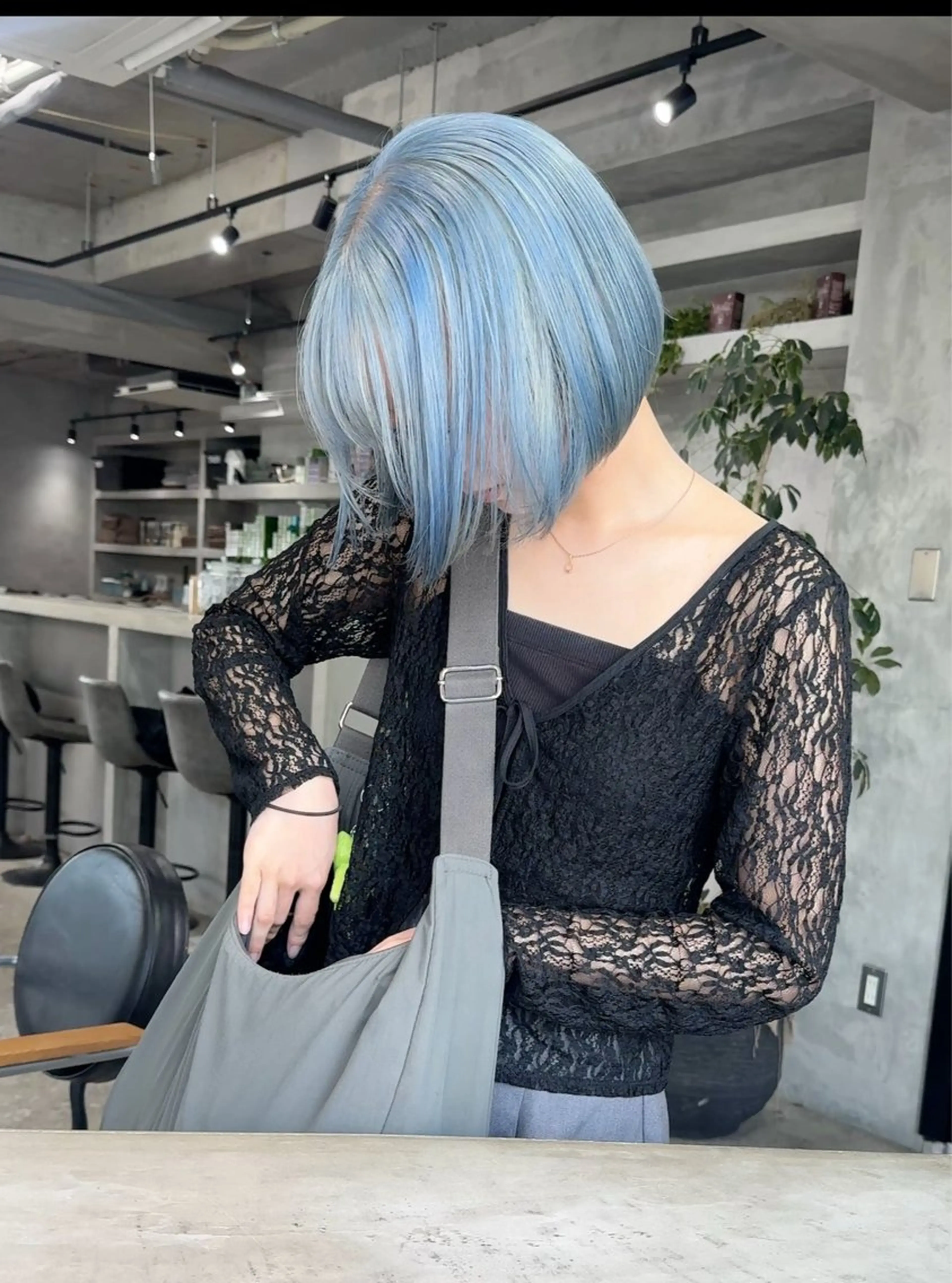 ショート カラー RoL by apollo所属・横浜ブリーチムラ直し 特化美容師/海崎剛史のヘアスタイル