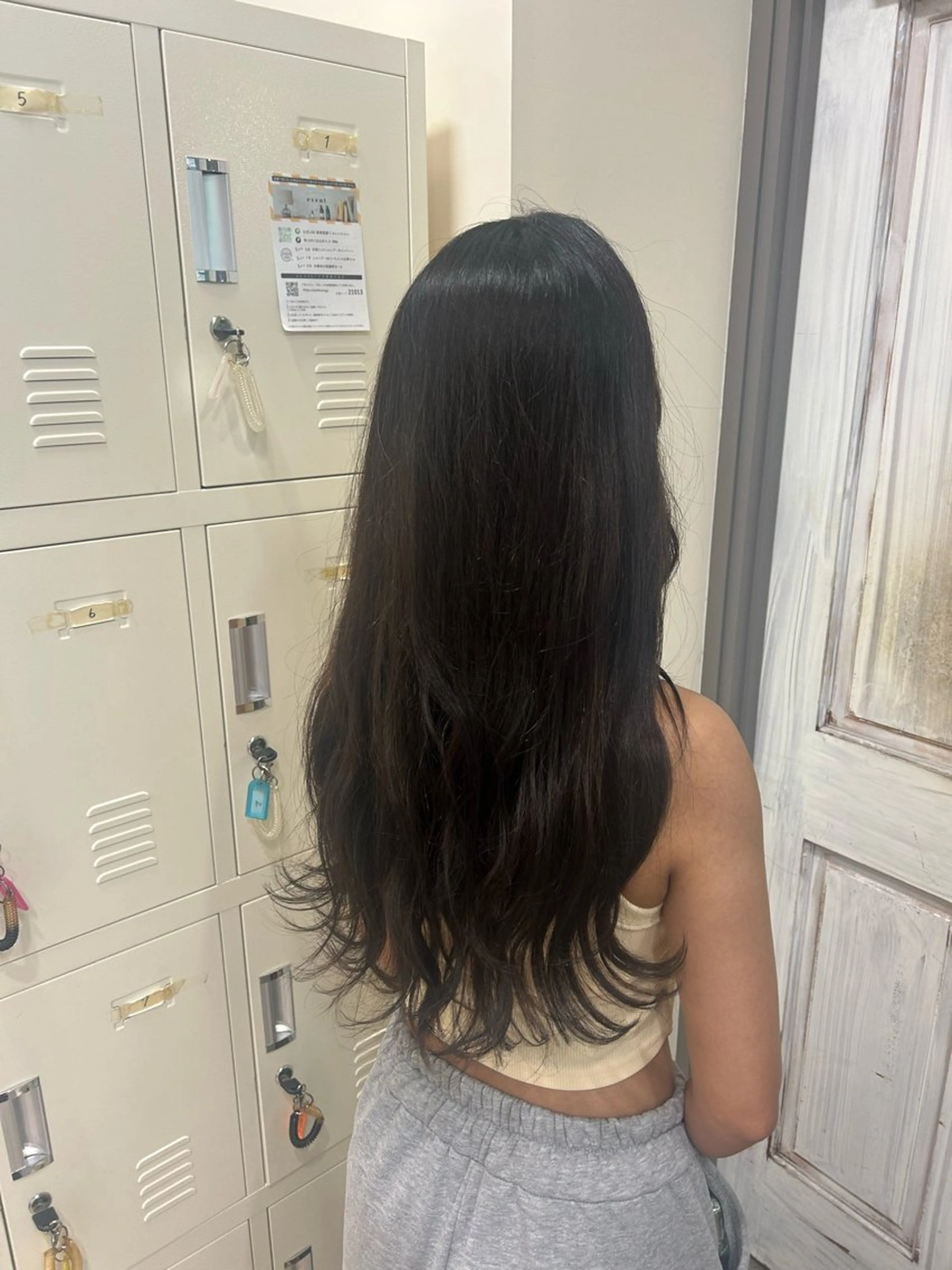 ロング 野中 麻衣のヘアスタイル