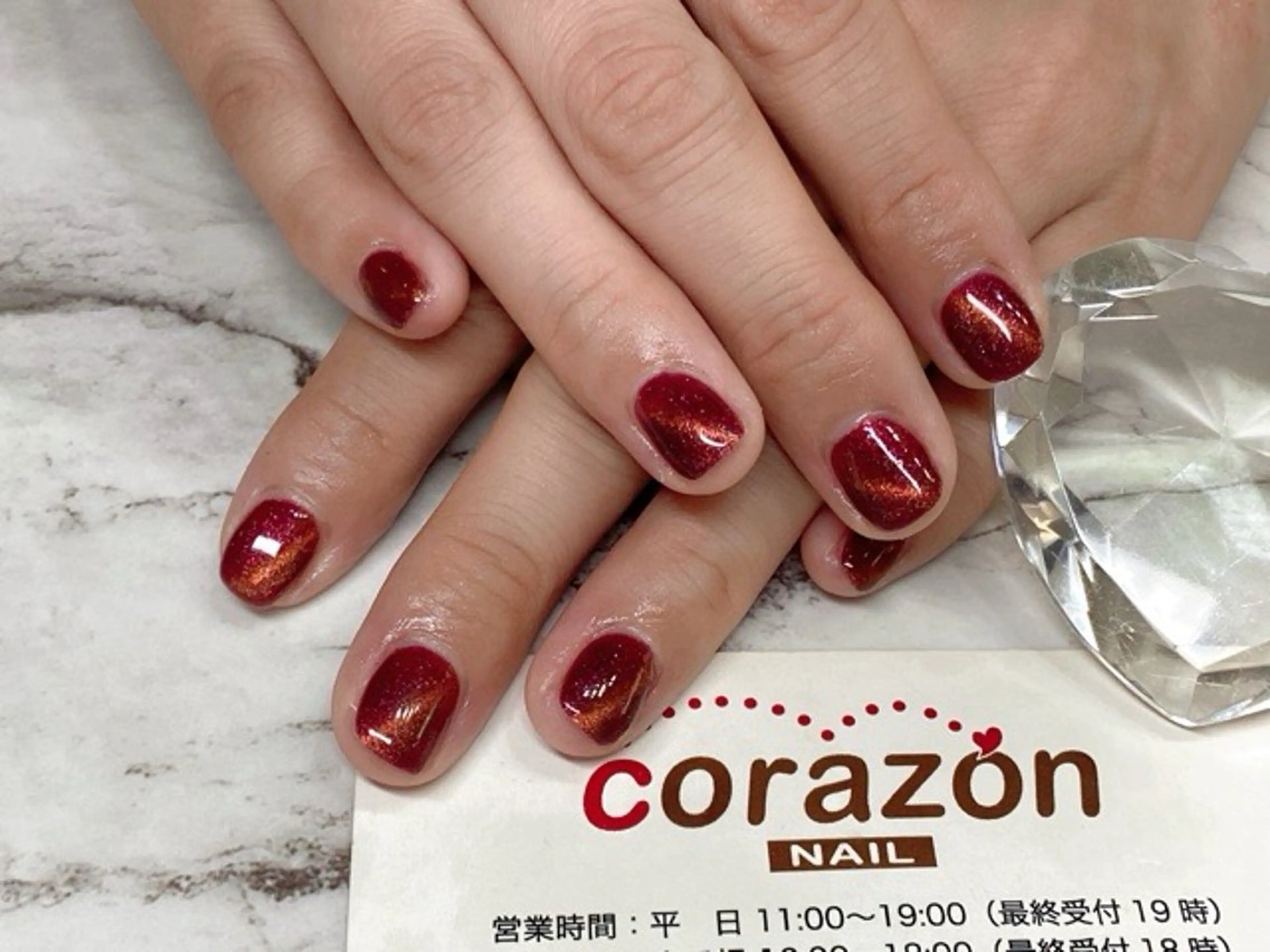 ネイル ボルドー ラメ(グリッター) マグネットネイル ワンカラーネイル ハンドネイル corazon所属・ネイリスト aicoのネイルデザイン