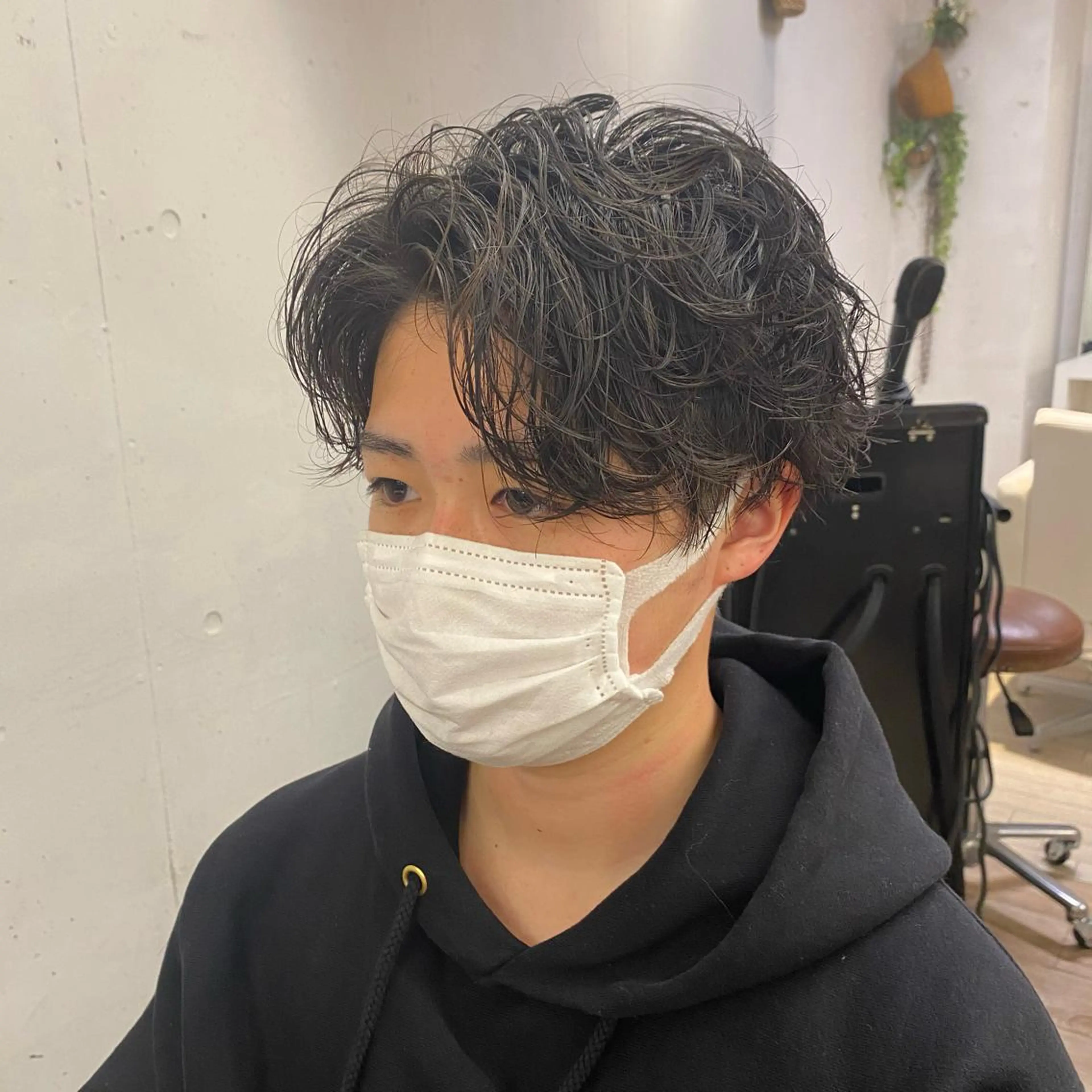 パーマ メンズ センターパート メンズパーマ スパイラルパーマ CYAN by acoron .池袋所属・メンズパーマ職人 ユキハシのヘアスタイル