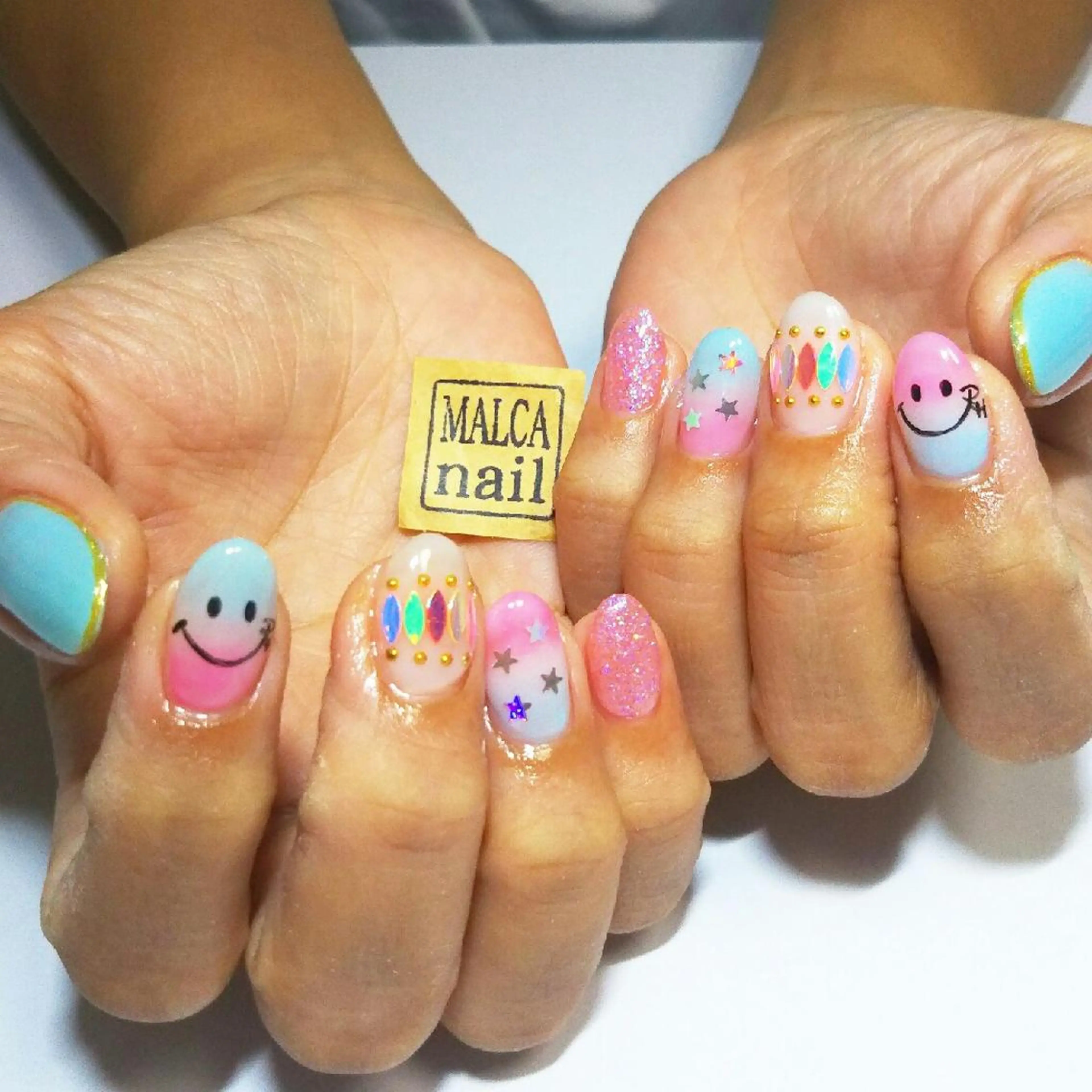 ネイル MALCAnail(マルカネイル)所属・荒木 莉奈のネイルデザイン