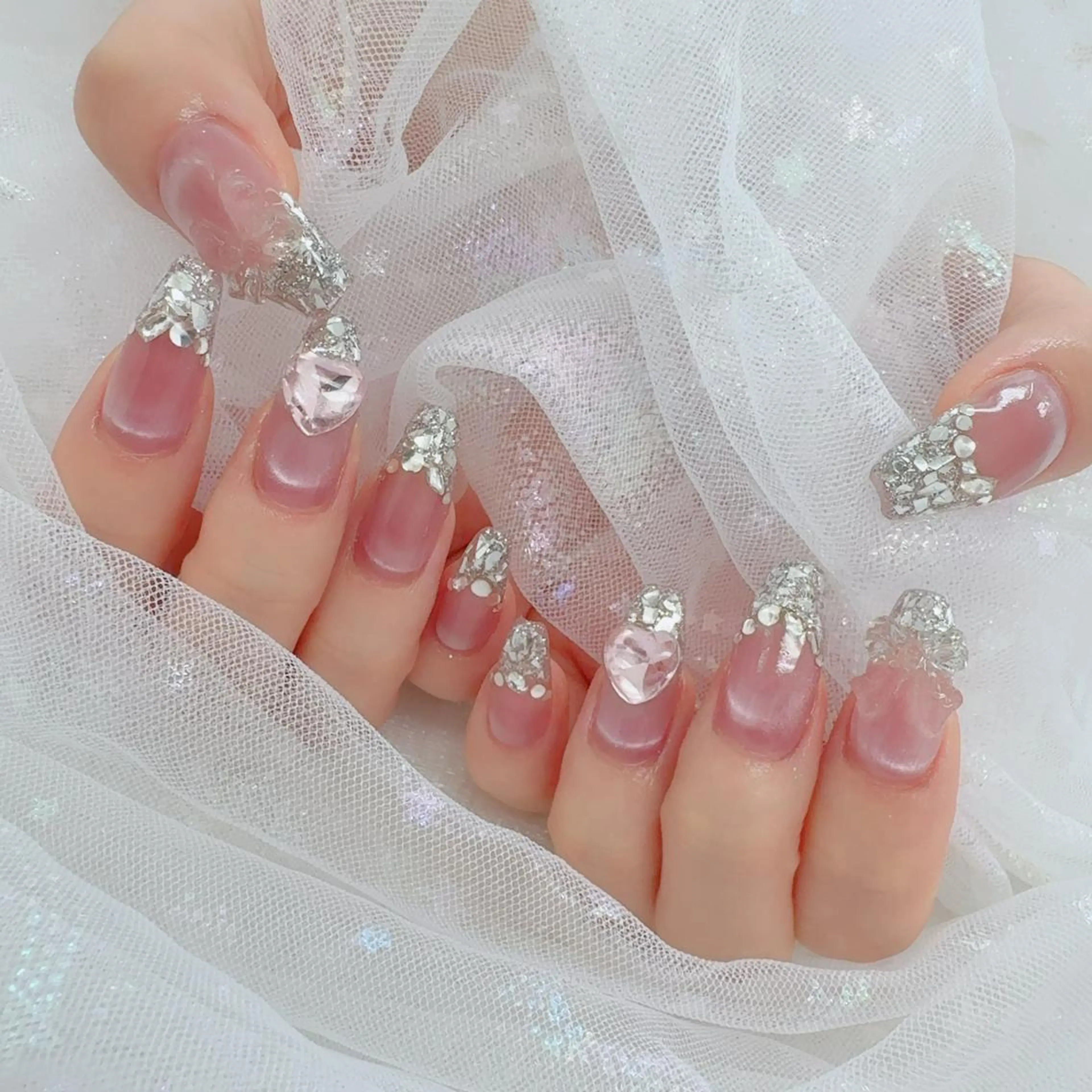 ミディアム ハンドネイル れな 🌟のネイルデザイン
