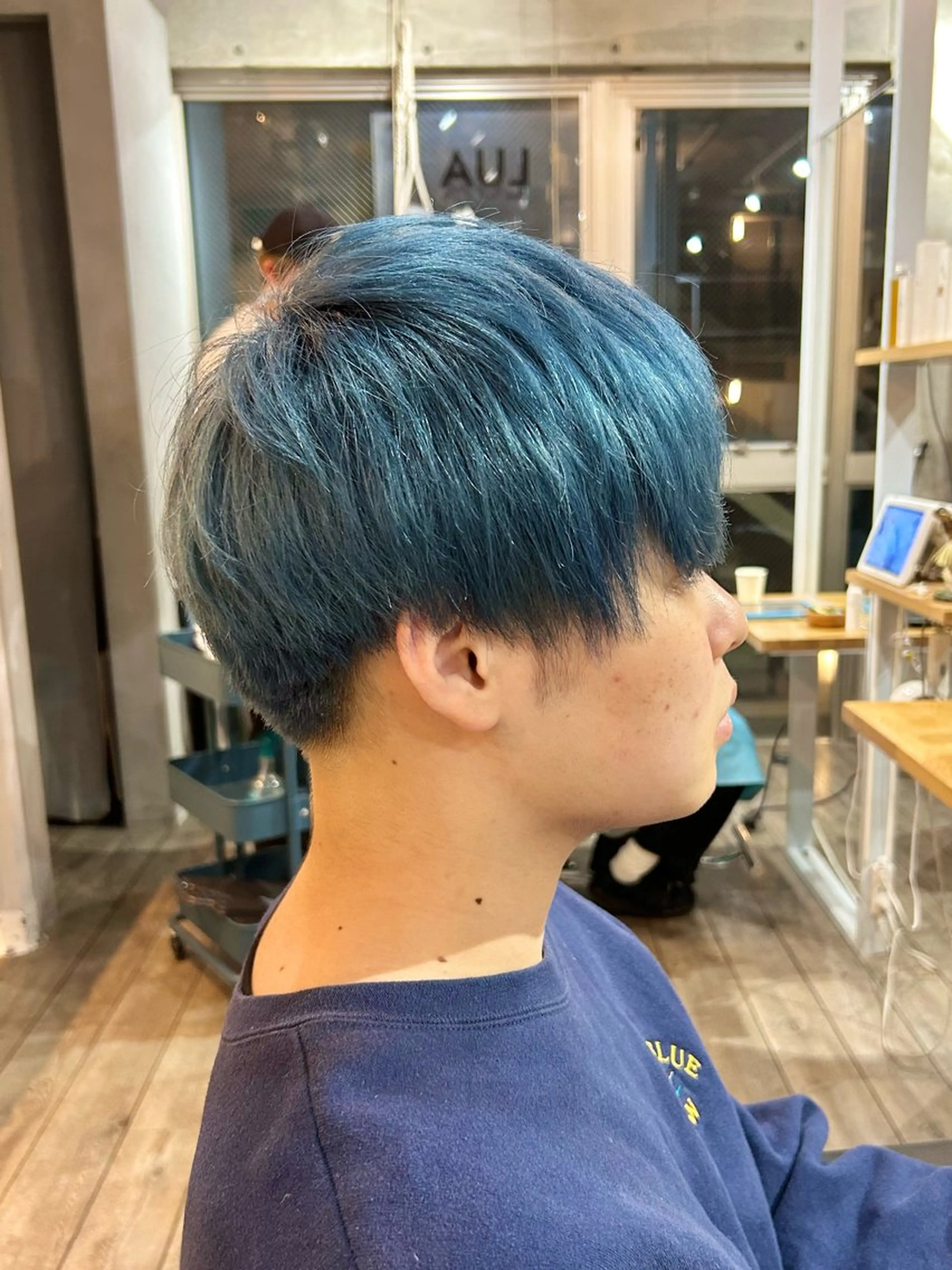 ショート カラー メンズ アクアカラー ブルーカラー カット ヘアカラー aivee所属・【メンズ特化】 🧊Sunao🧊のヘアスタイル