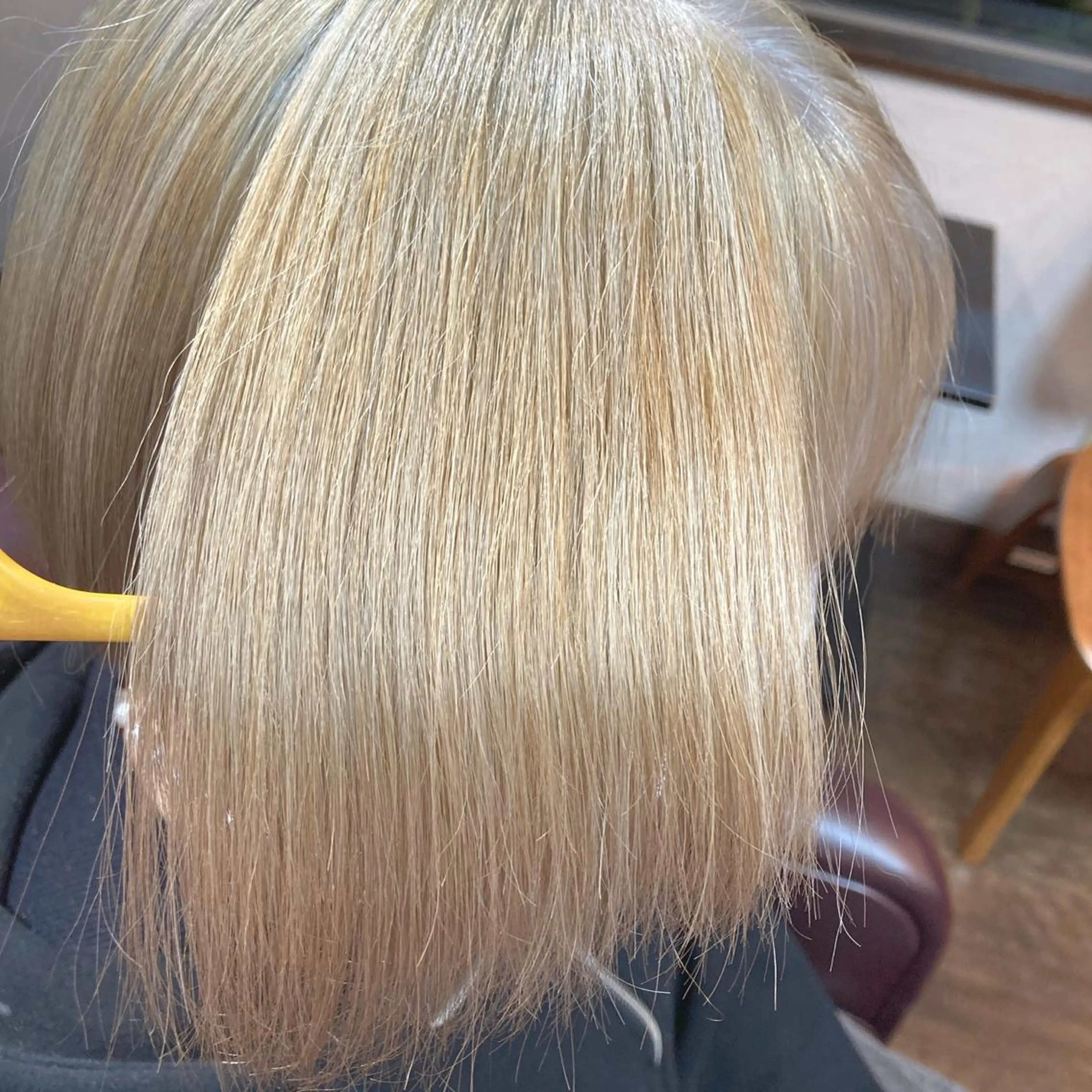 カラー ブリーチ ブロンド 縮毛矯正特化 長谷川朋樹のヘアスタイル
