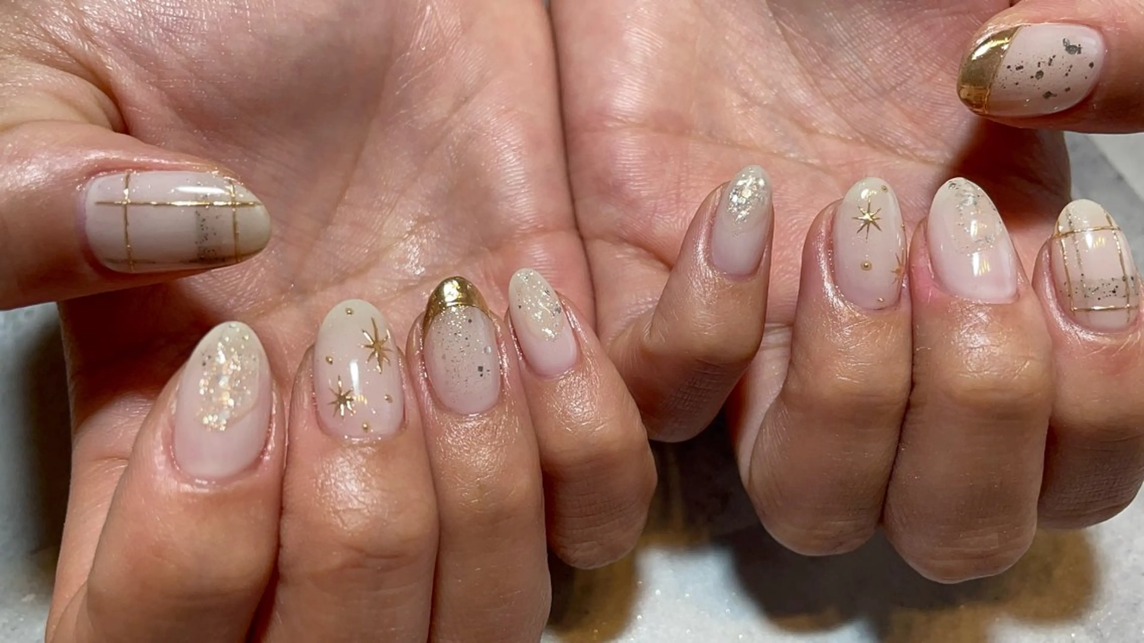 ネイル ハンドネイル nail salon ラピスラズリのネイルデザイン