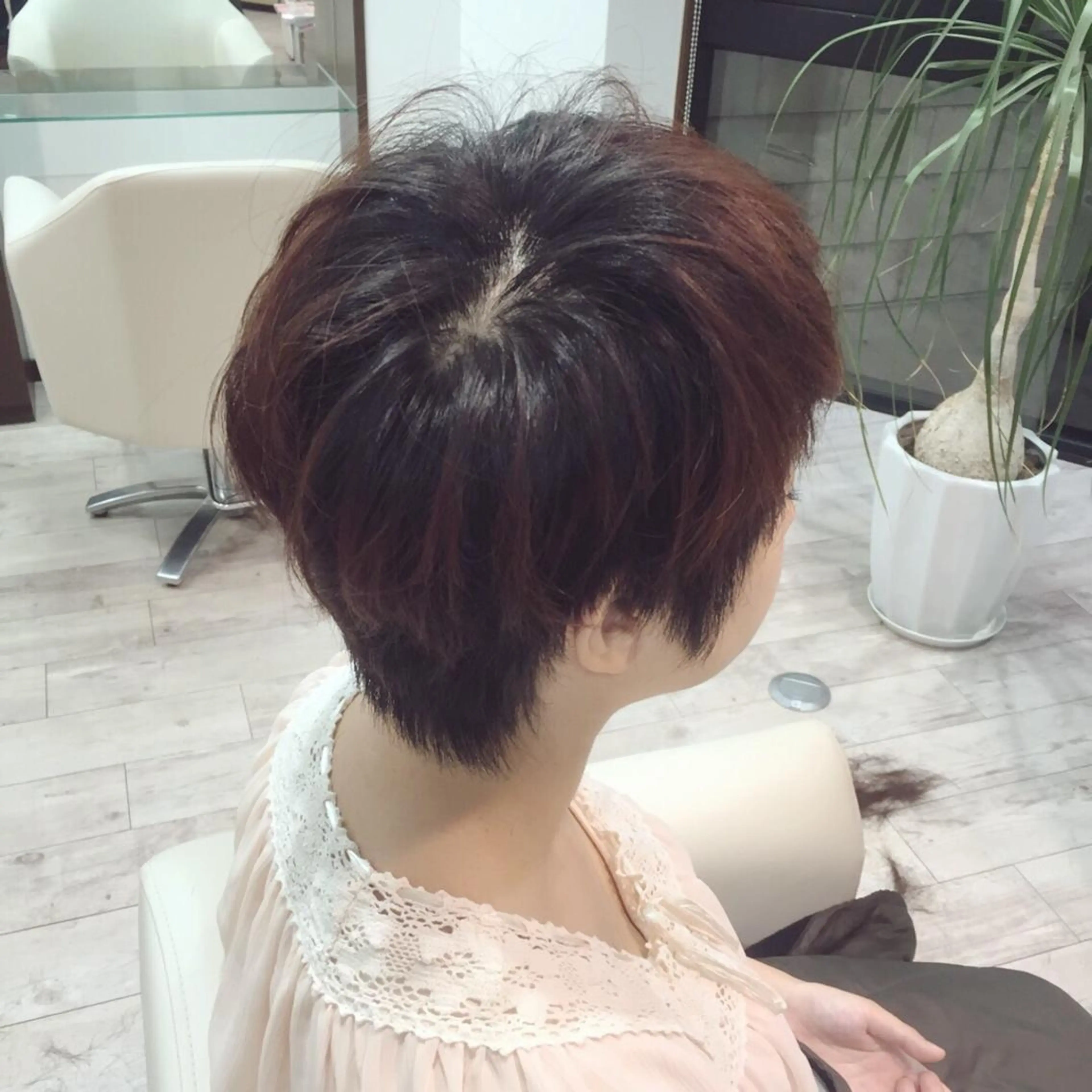 ショート ミディアム セミロング ロング カラー パーマ ヘアアレンジ メンズ キッズ ネイル まつエク Leyシェアサロン所属・KenIchi施術者 1%未満ドライカットのヘアスタイル