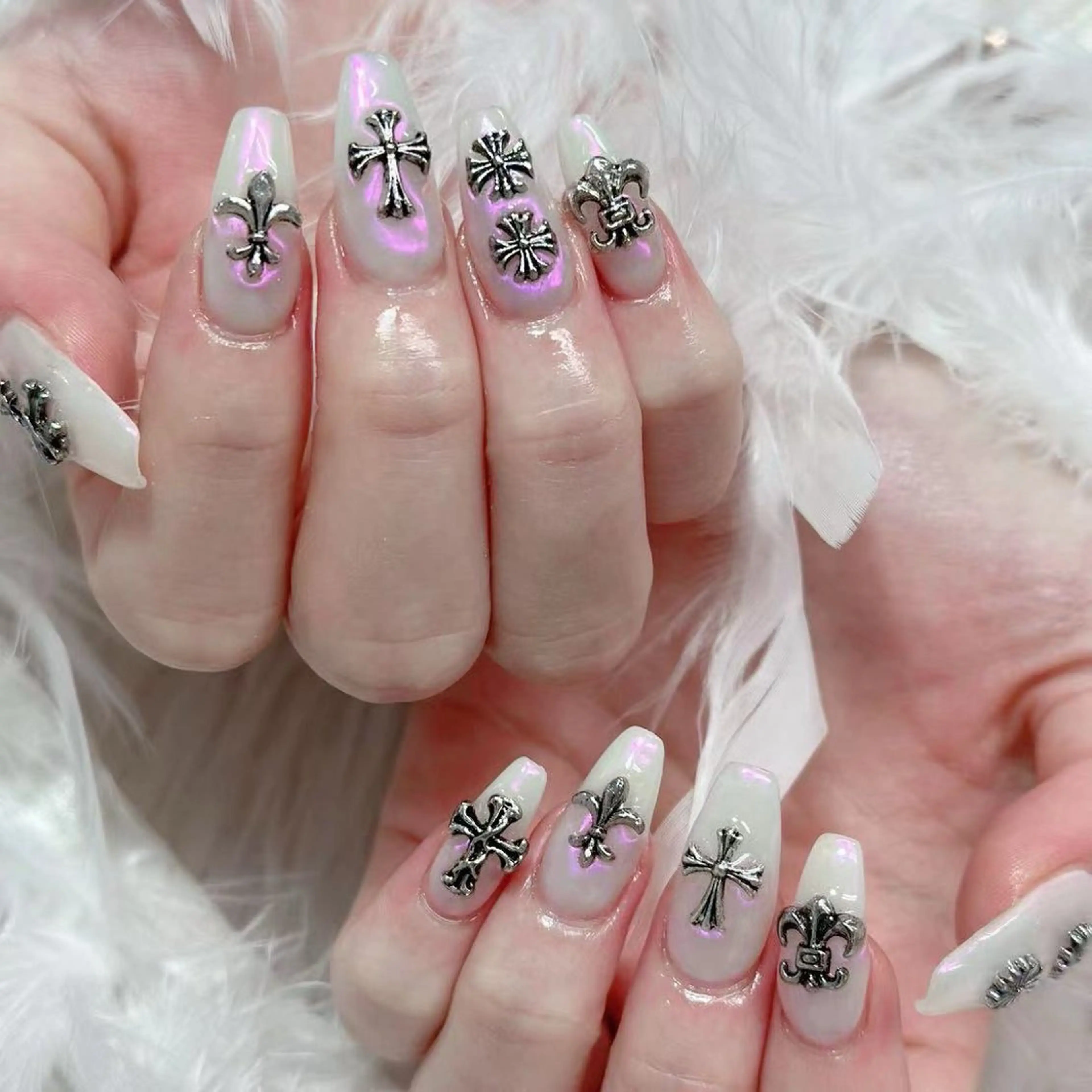 ネイル アートネイル オーロラネイル ガーリー キラキラネイル 韓国ネイル Diamond NAIL✨のネイルデザイン