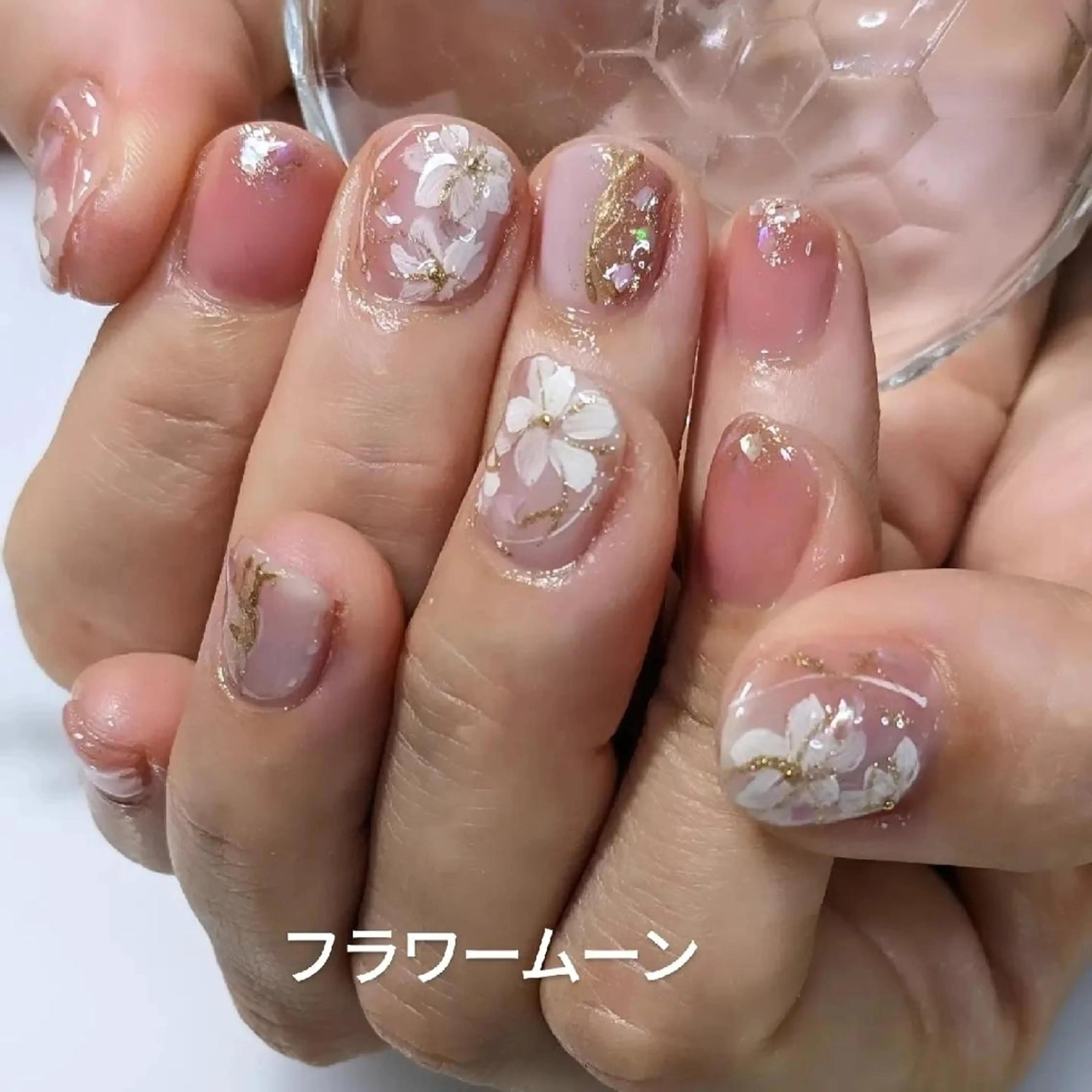 ネイル フラワーネイル フラワー ムーンのネイルデザイン