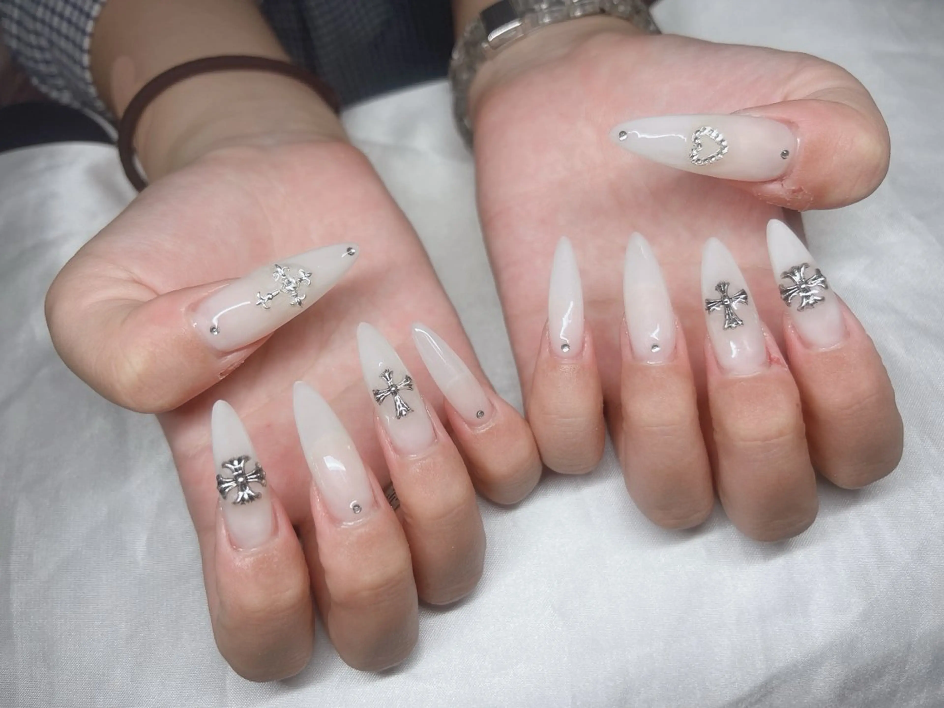ネイル 長さ出し グラデーション キラキラネイル マグネットネイル ニュアンスネイル ハンドネイル Lee Nails チップ長さだし専門店のネイルデザイン