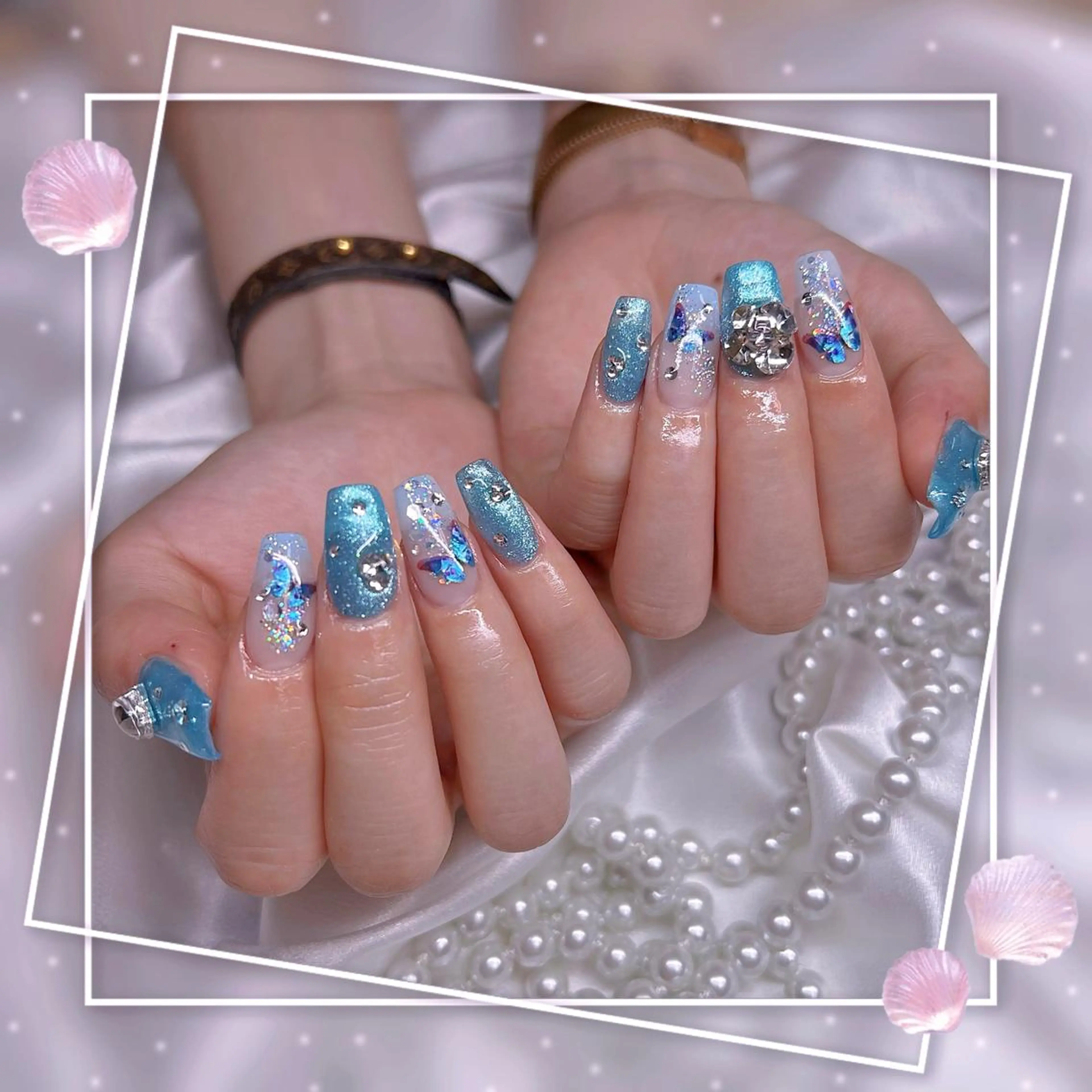 ネイル フレンチネイル キラキラネイル 韓国ネイル マグネットネイル マグネットフレンチ Chill Nailsalonのネイルデザイン