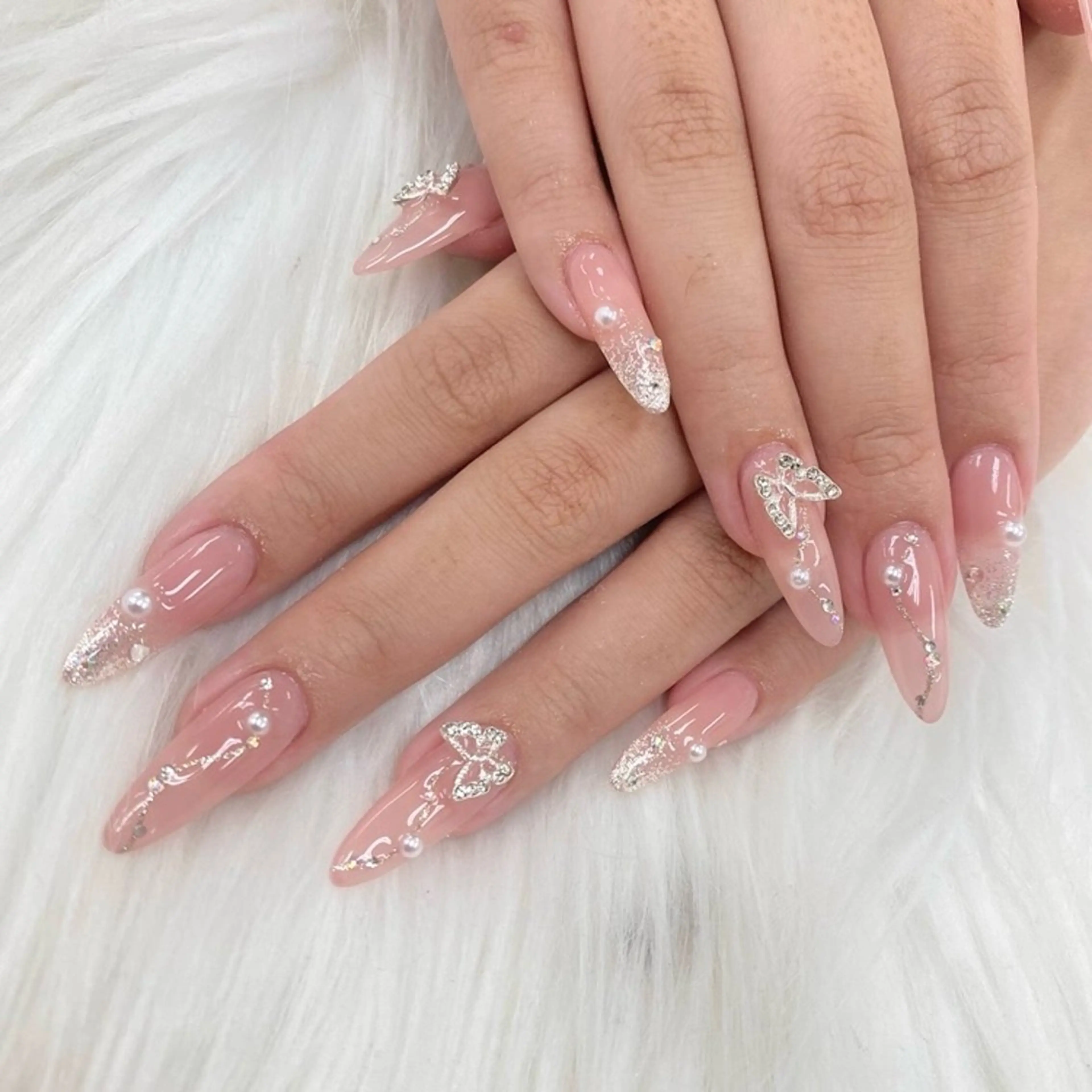 ネイル キラキラネイル ワンホンネイル Zina天神 💅藤田みつきのネイルデザイン