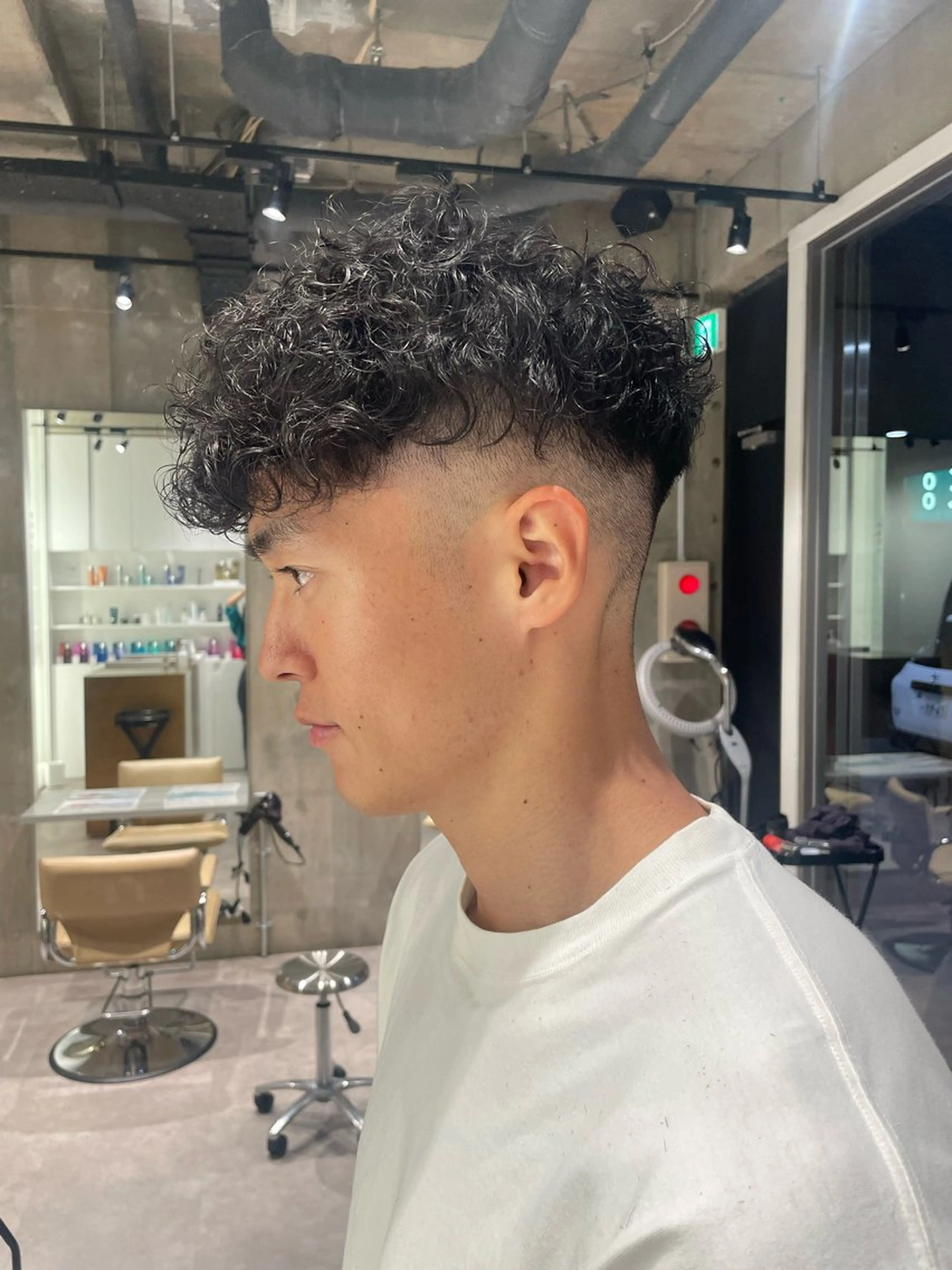 ショート パーマ メンズ スペインカール iLi🫧kim ryongna🦋のヘアスタイル