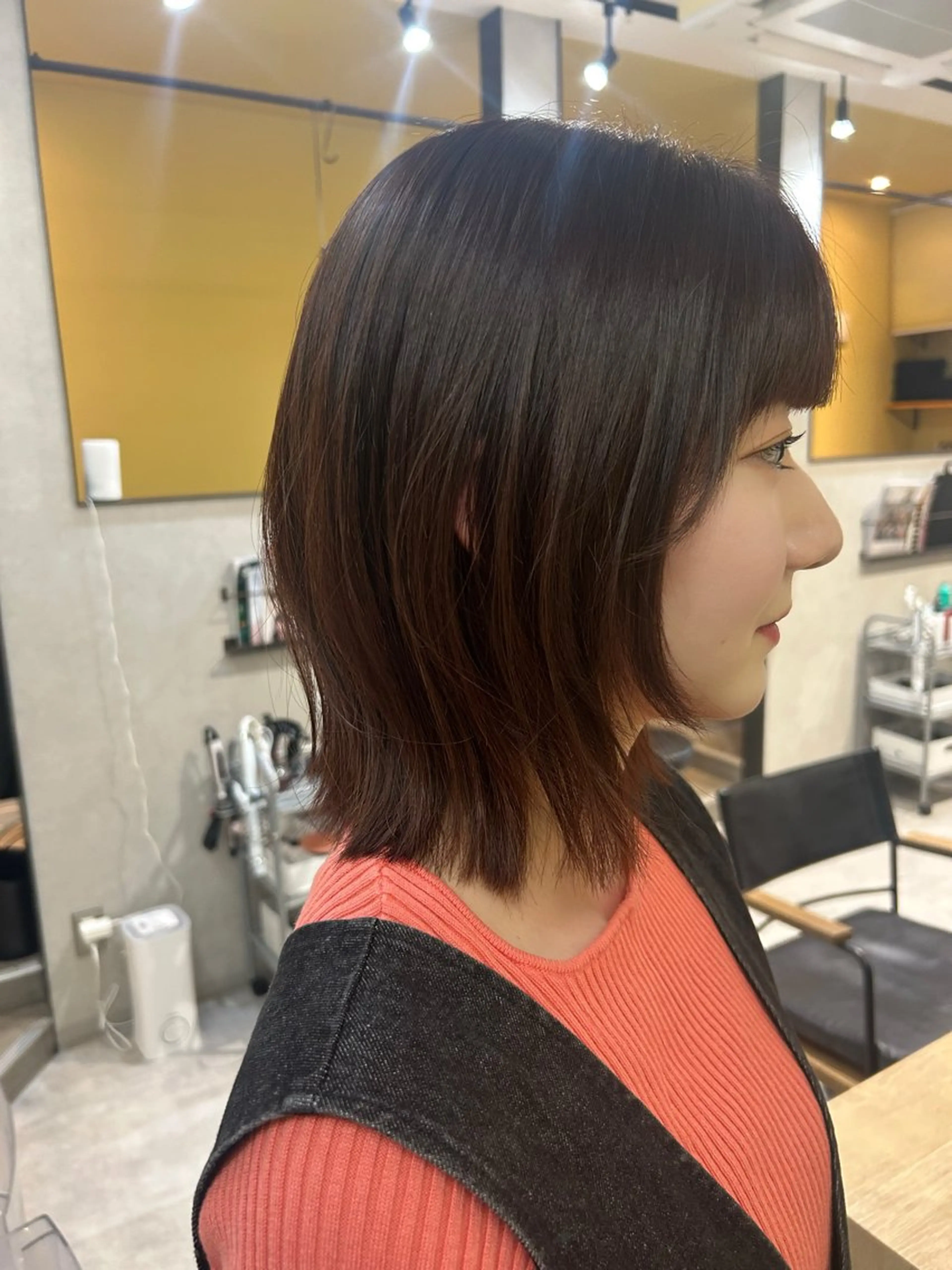 ミディアム カラー ミディアムレイヤー レイヤーカット カット ヘアカラー トリートメント hub hair レイヤー/透明感のヘアスタイル
