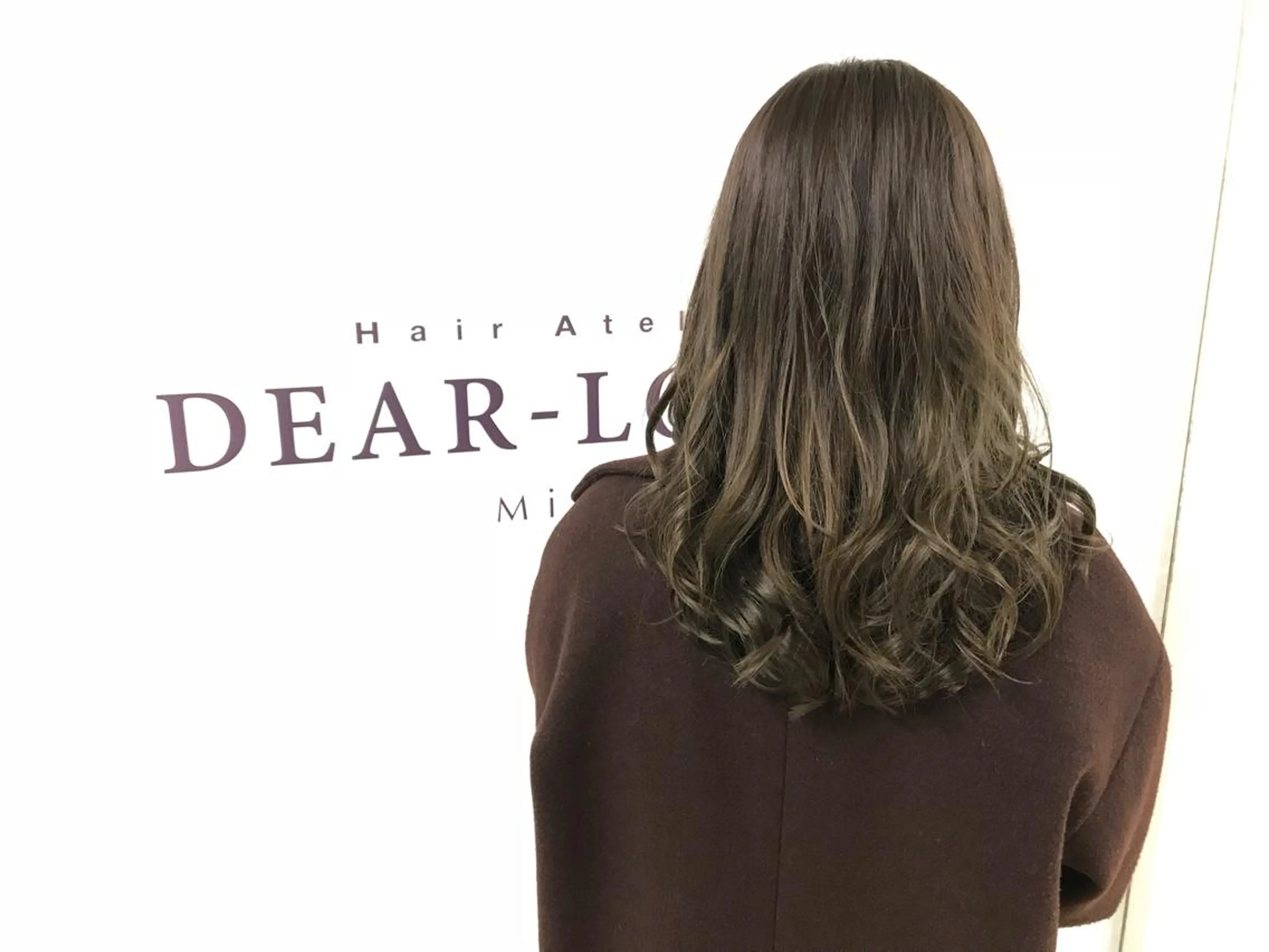 ロング カラー ブリーチ グレージュ ブリーチなしカラー 中嶋 ナカジマのヘアスタイル