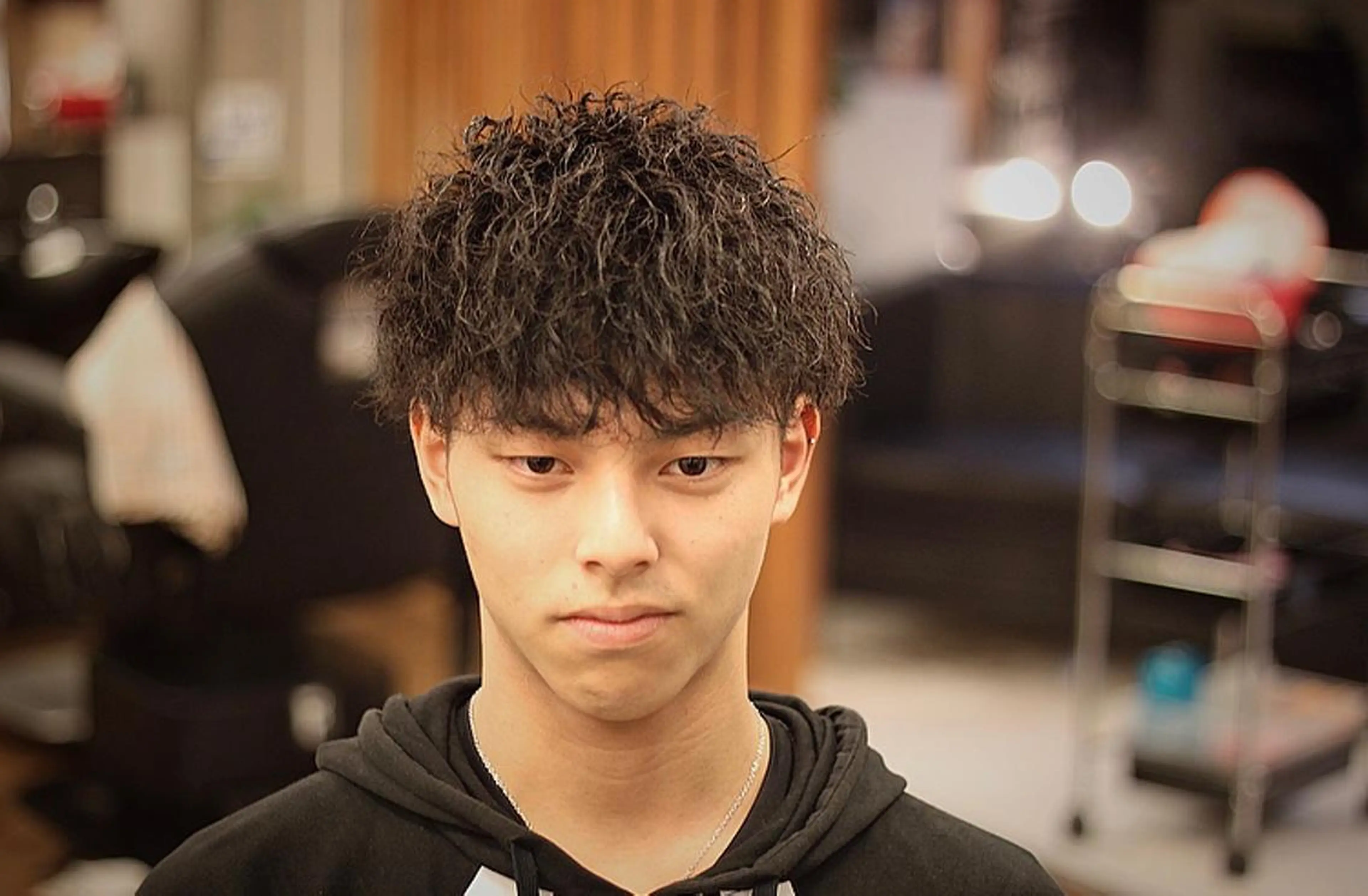 ミディアム パーマ メンズ マッシュ パーマ 前田賢生 ご新規様はNGのヘアスタイル