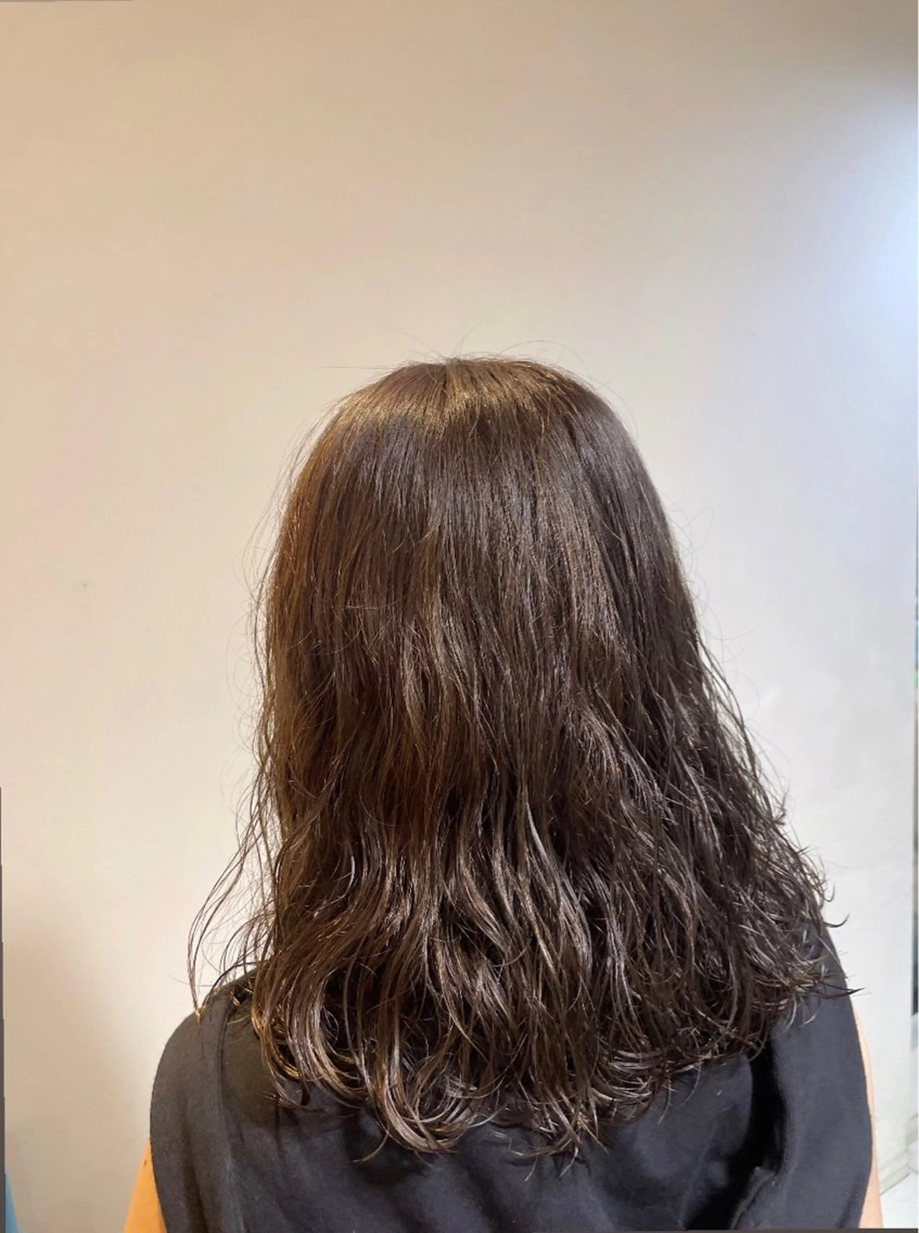 ミディアム カラー ヘアカラー NA NAのヘアスタイル