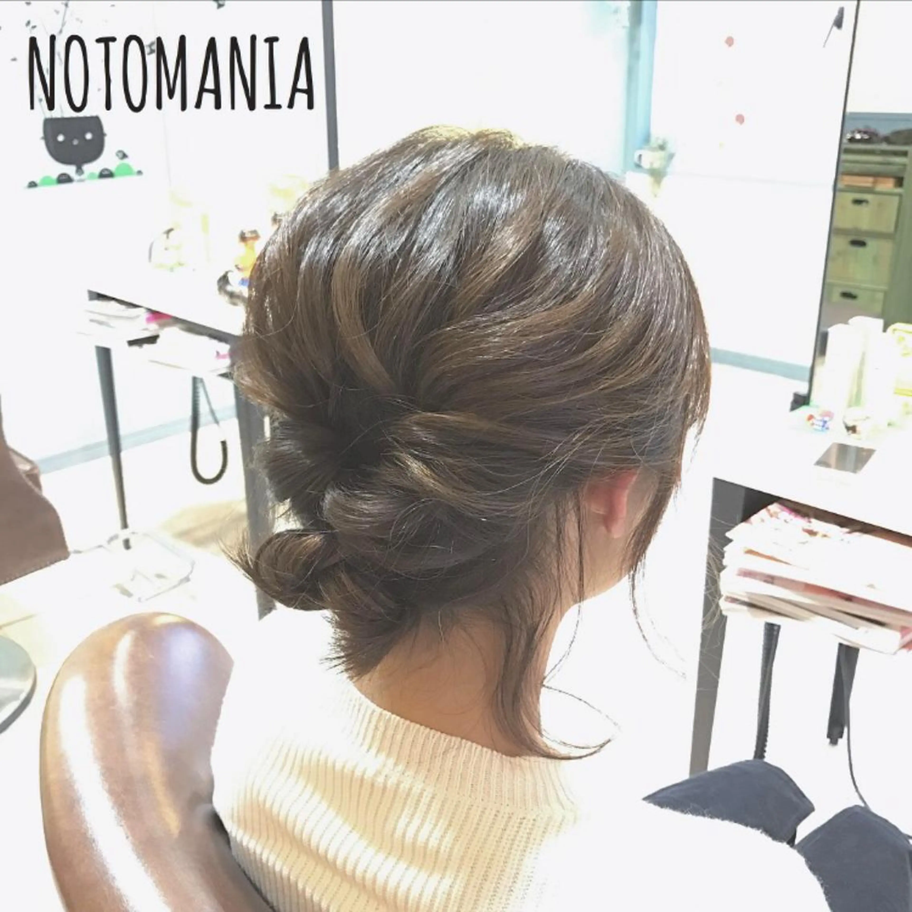 ミディアム セミロング ロング カラー ヘアアレンジ ベージュカラー ケアカラー ハイライトカラー オリーブベージュ ハイライト イシハラ アズサのヘアスタイル