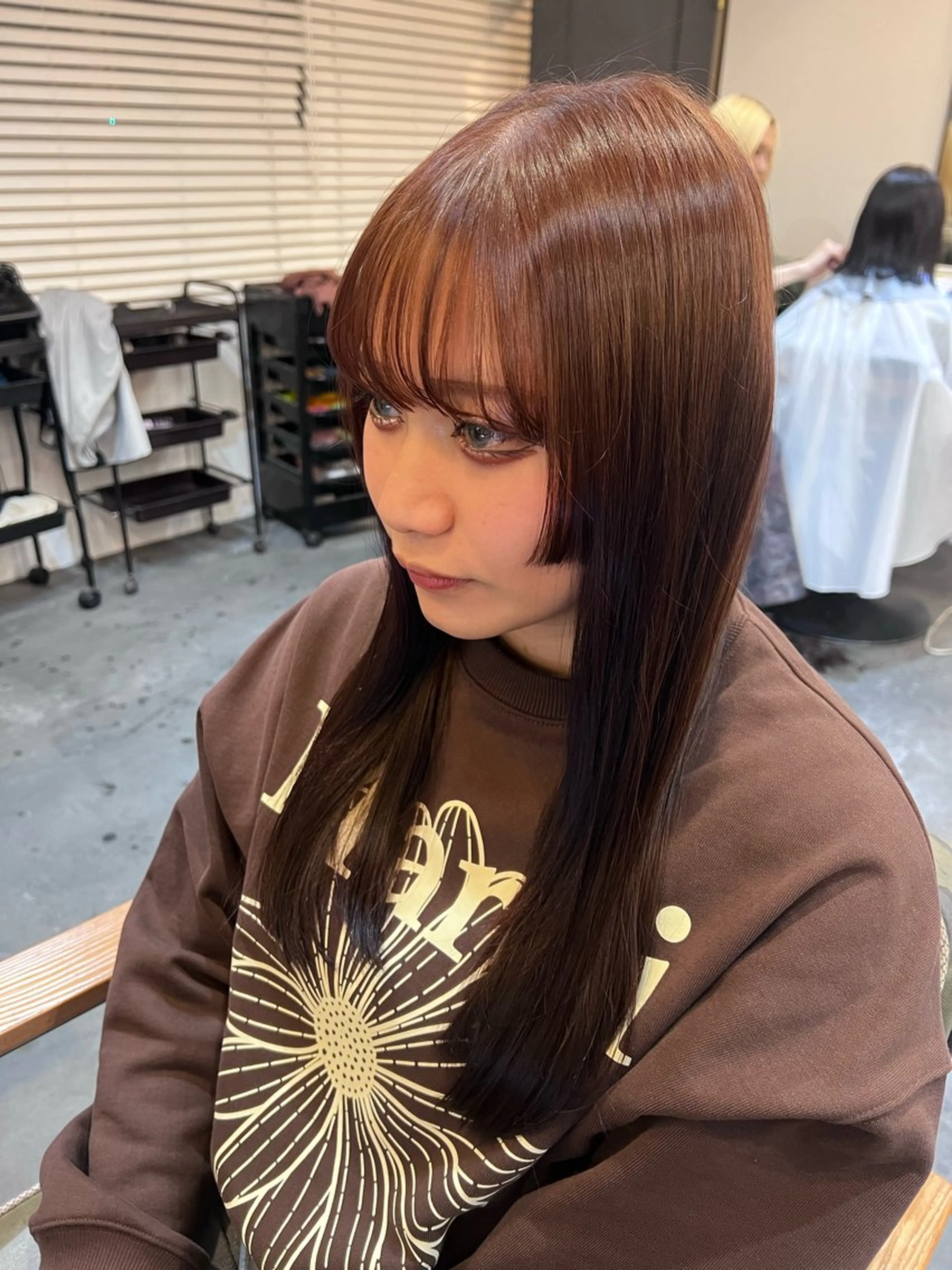 ロング カラー ブラウンカラー 顔周りカット 小顔カット ヘアカラー トリートメント シウ門前仲町所属・圓岡 睦美のヘアスタイル