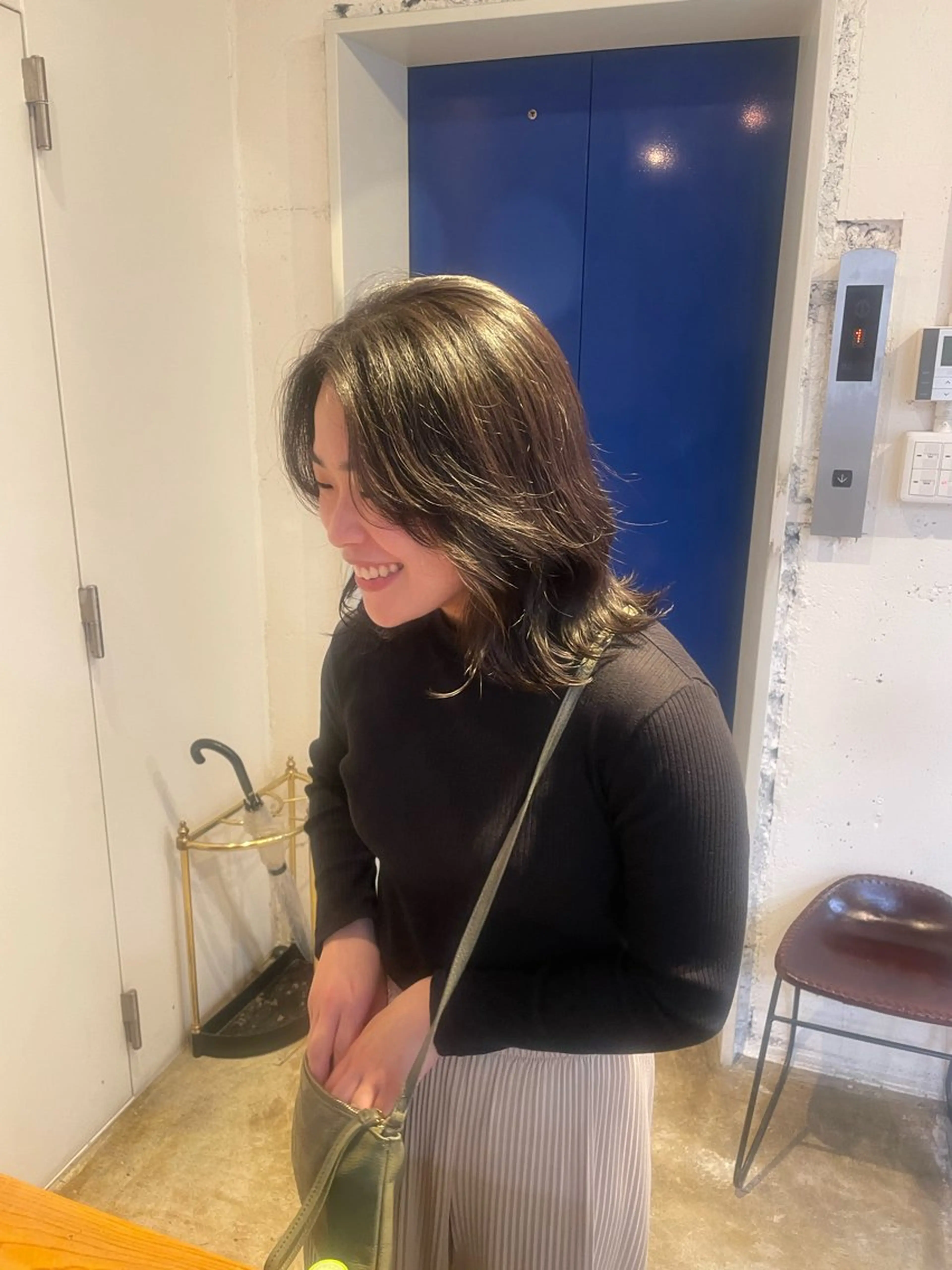 ミディアム カラー パーマ RIN／韓国ヘア レイヤーカットのヘアスタイル