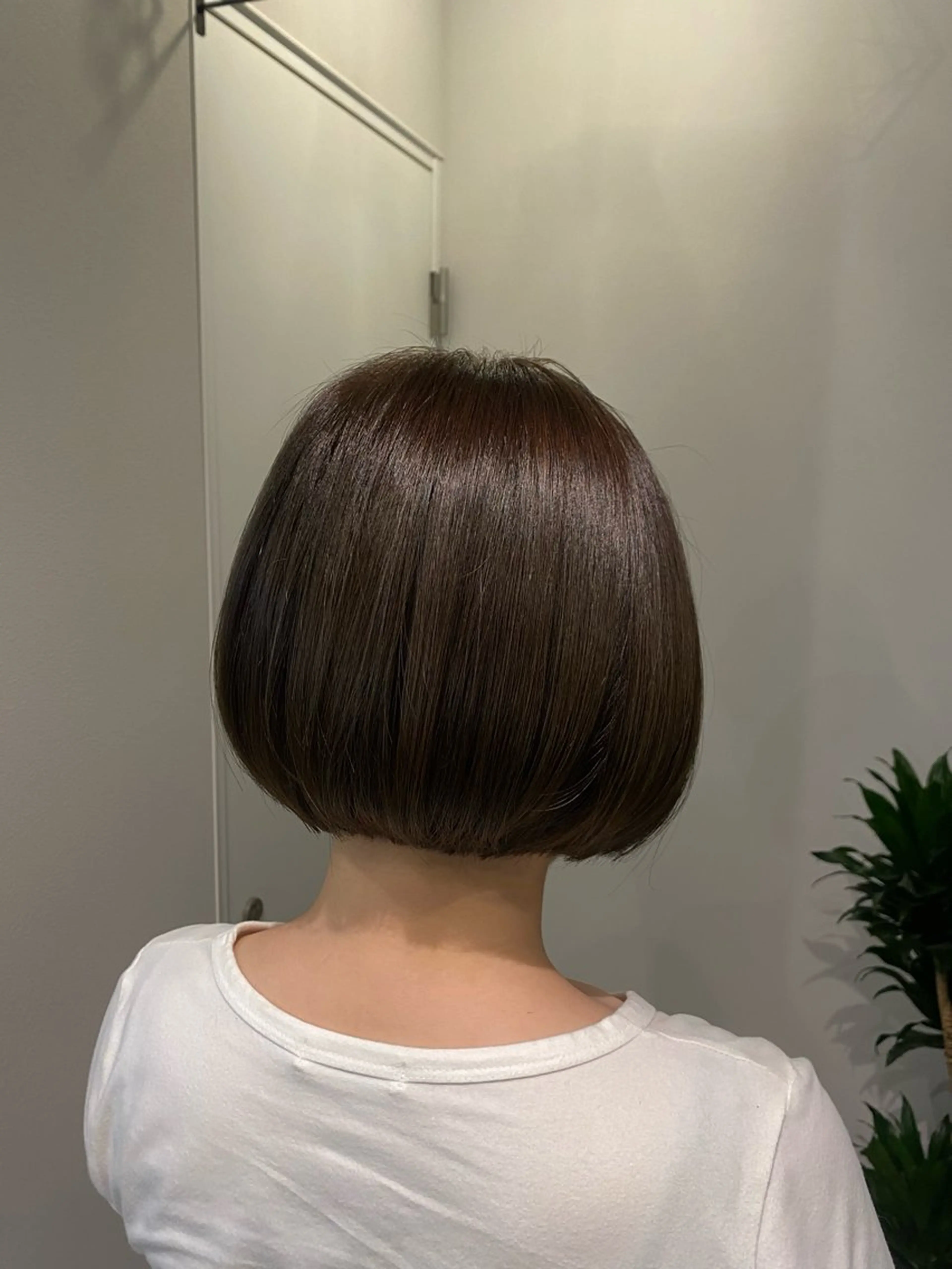 カラー ヘアカラー トリートメント アールラーゴ所属・宮島 華湖のヘアスタイル