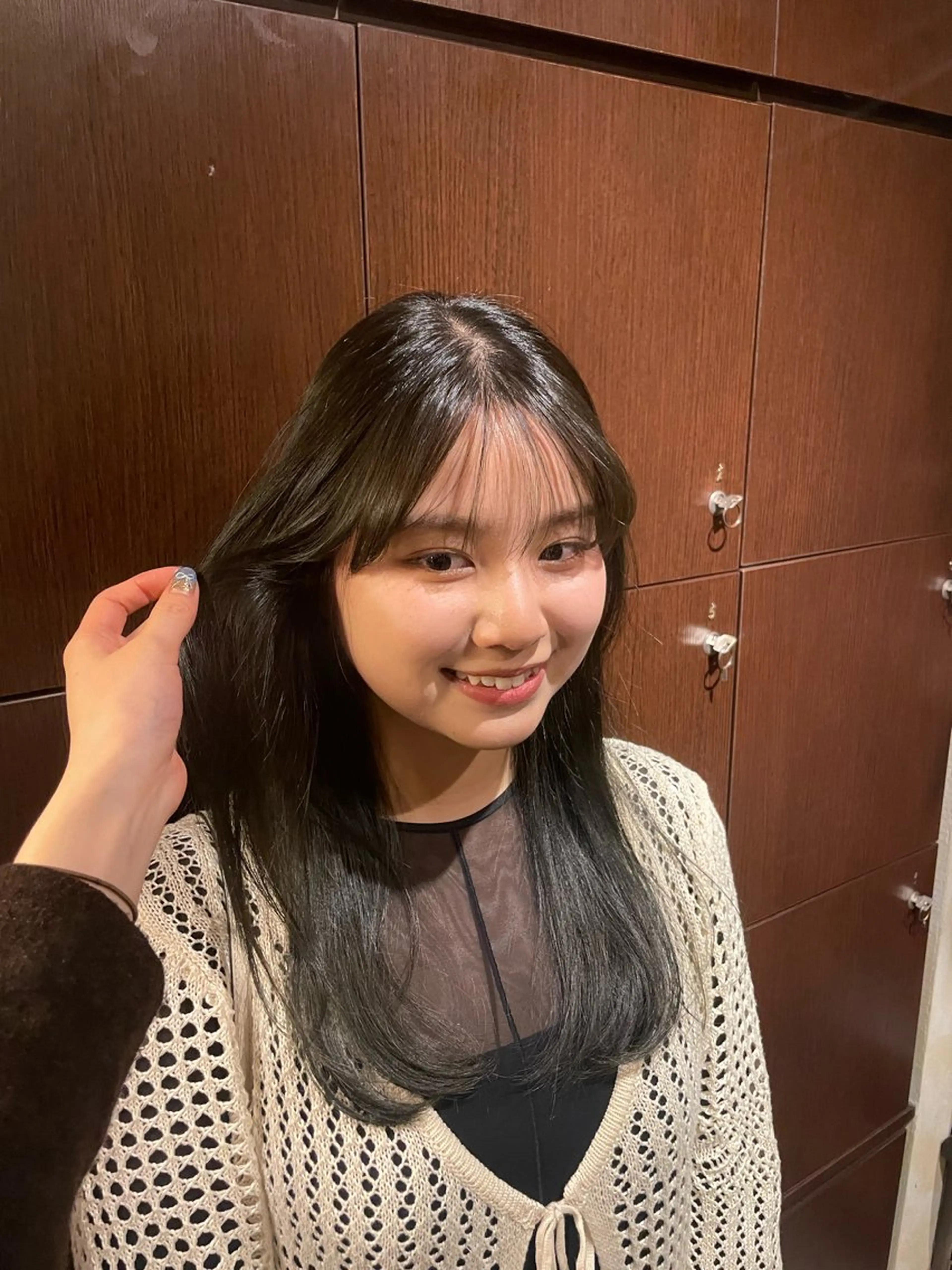 ロング レイヤー/透明感カラ ー/茅ヶ崎/momiのヘアスタイル