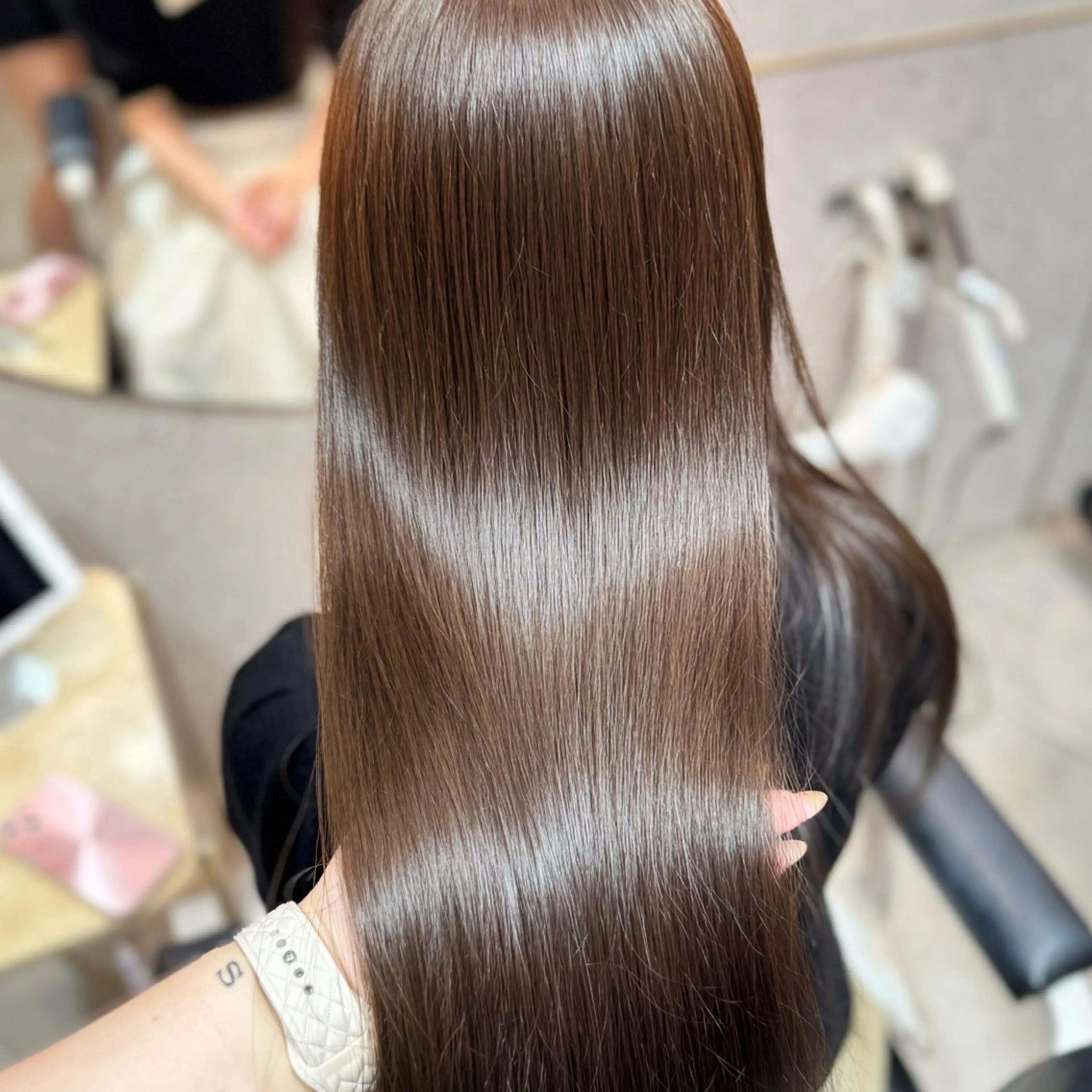 ロング ヘアカラー トリートメント Minami🤍ྀི ／新宿／韓国スタイルのヘアスタイル