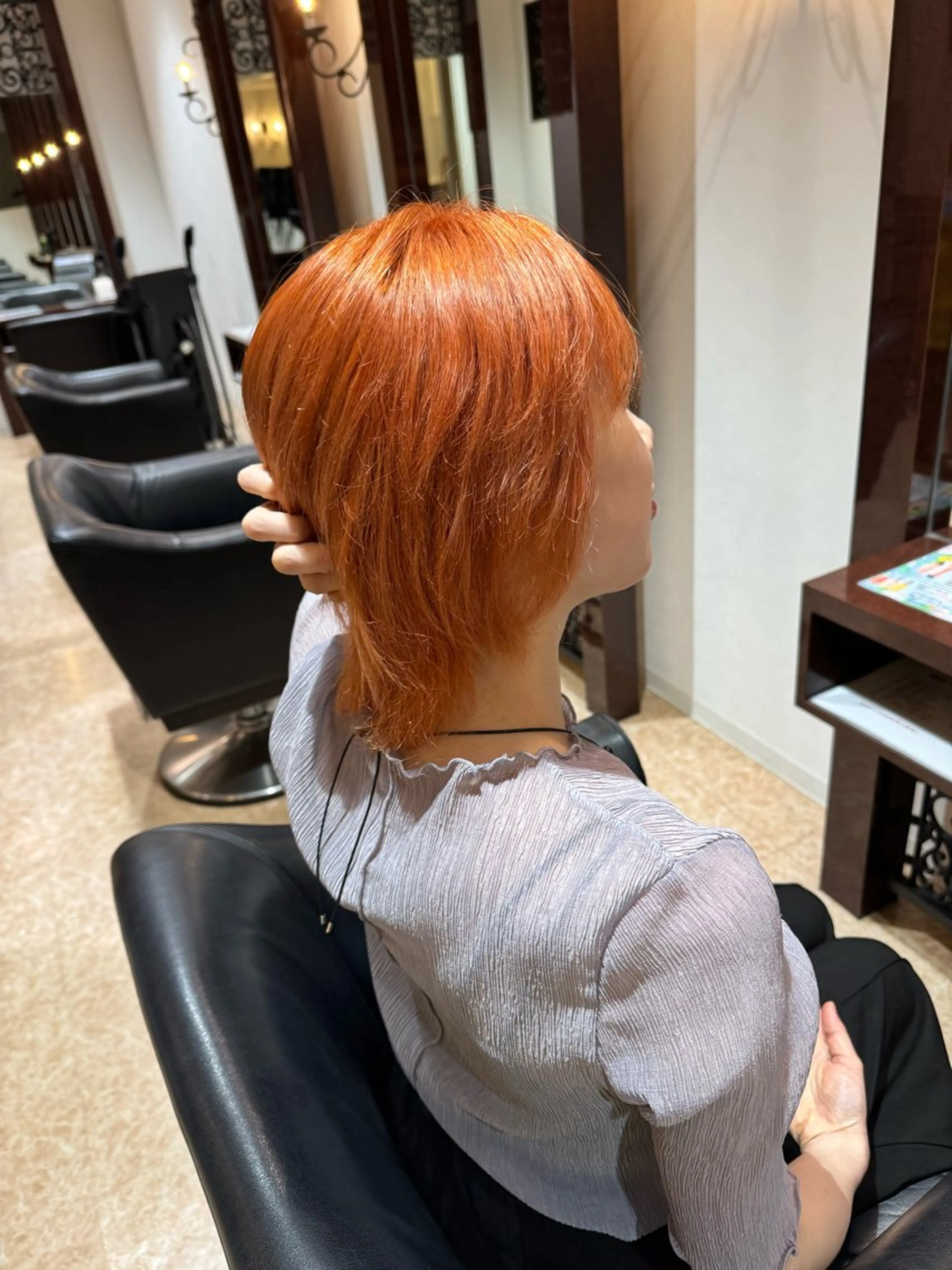 カラー オレンジ 郷右近 すずのヘアスタイル