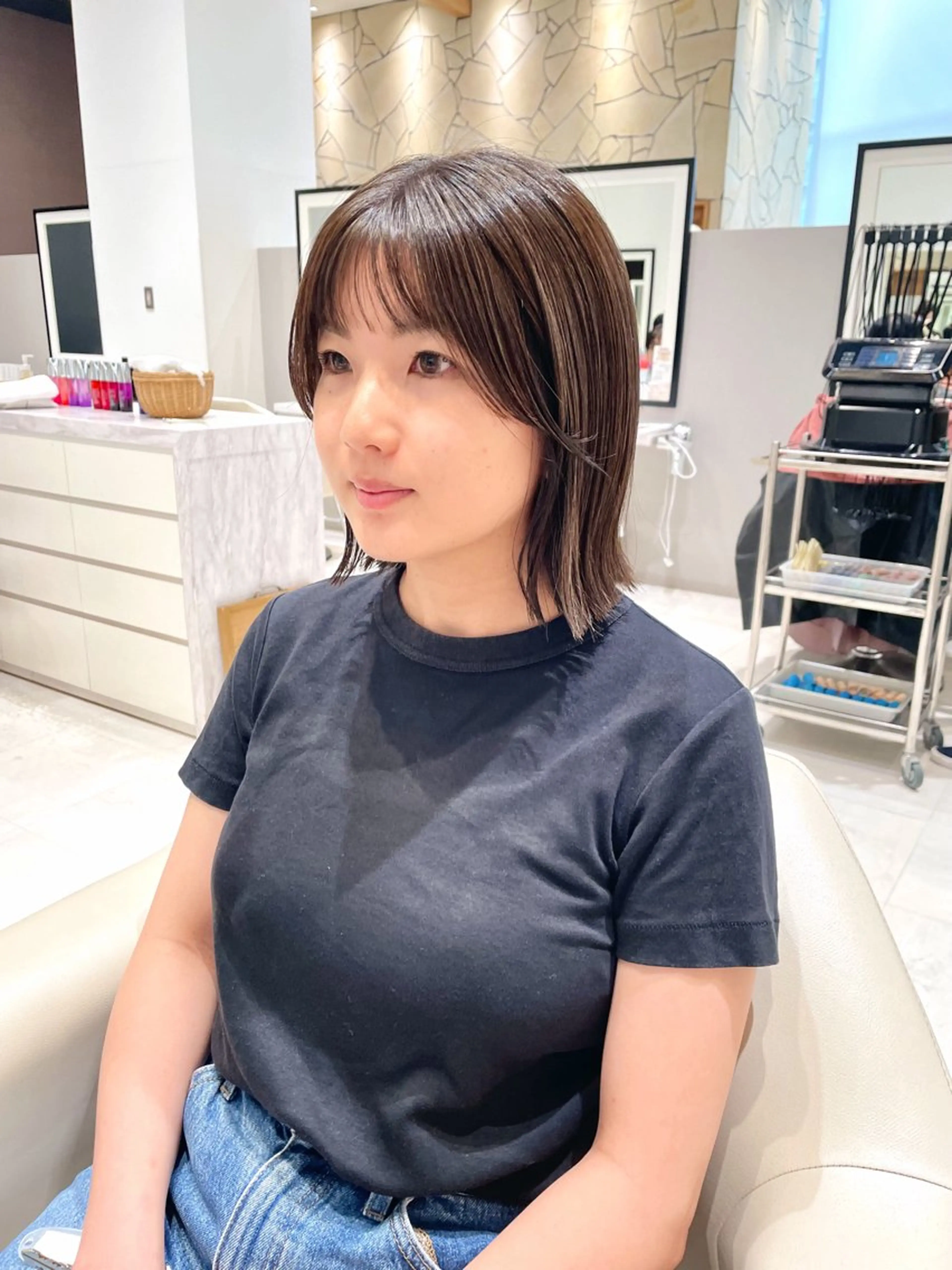 ミディアム カラー 顔まわりレイヤー 顔周りカット 切りっぱなしロブ レイヤーカット BELLA/天王寺/ 似合わせ/木浦心のヘアスタイル