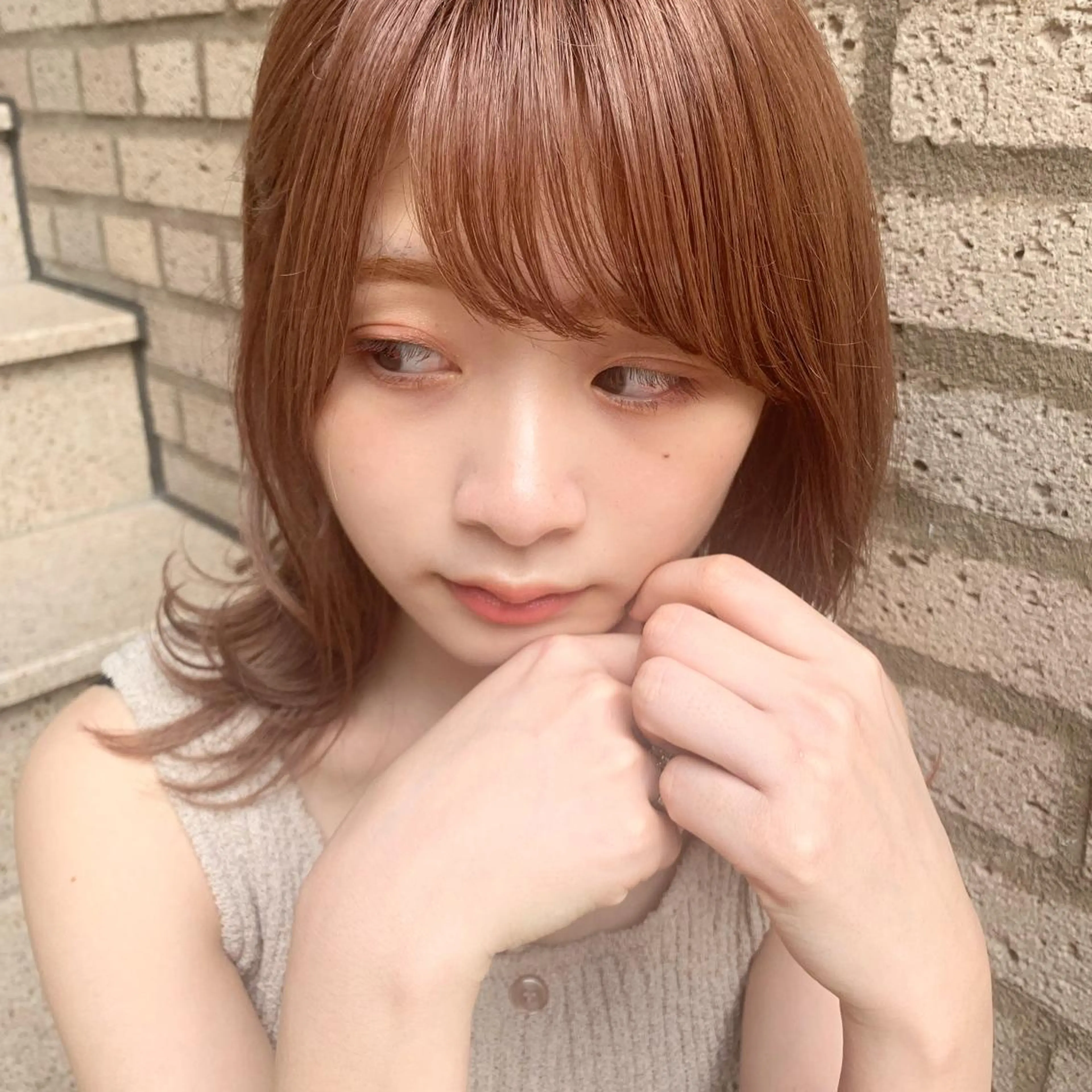 セミロング カラー ベージュカラー レイヤーカット ヘアカラー トリートメント chama レイヤーカットのヘアスタイル