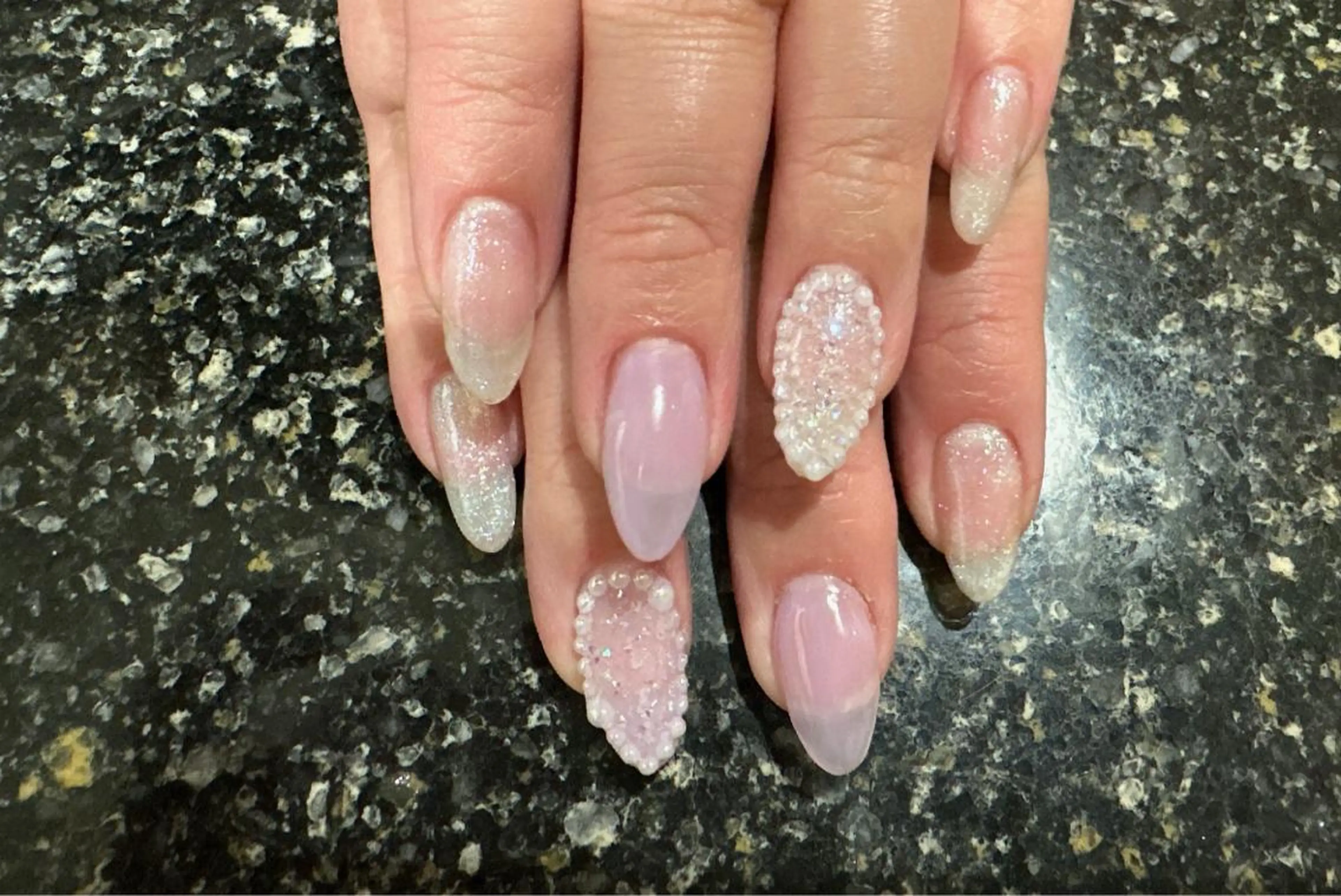 ネイル 🎠きしもと あずさ⛱のネイルデザイン