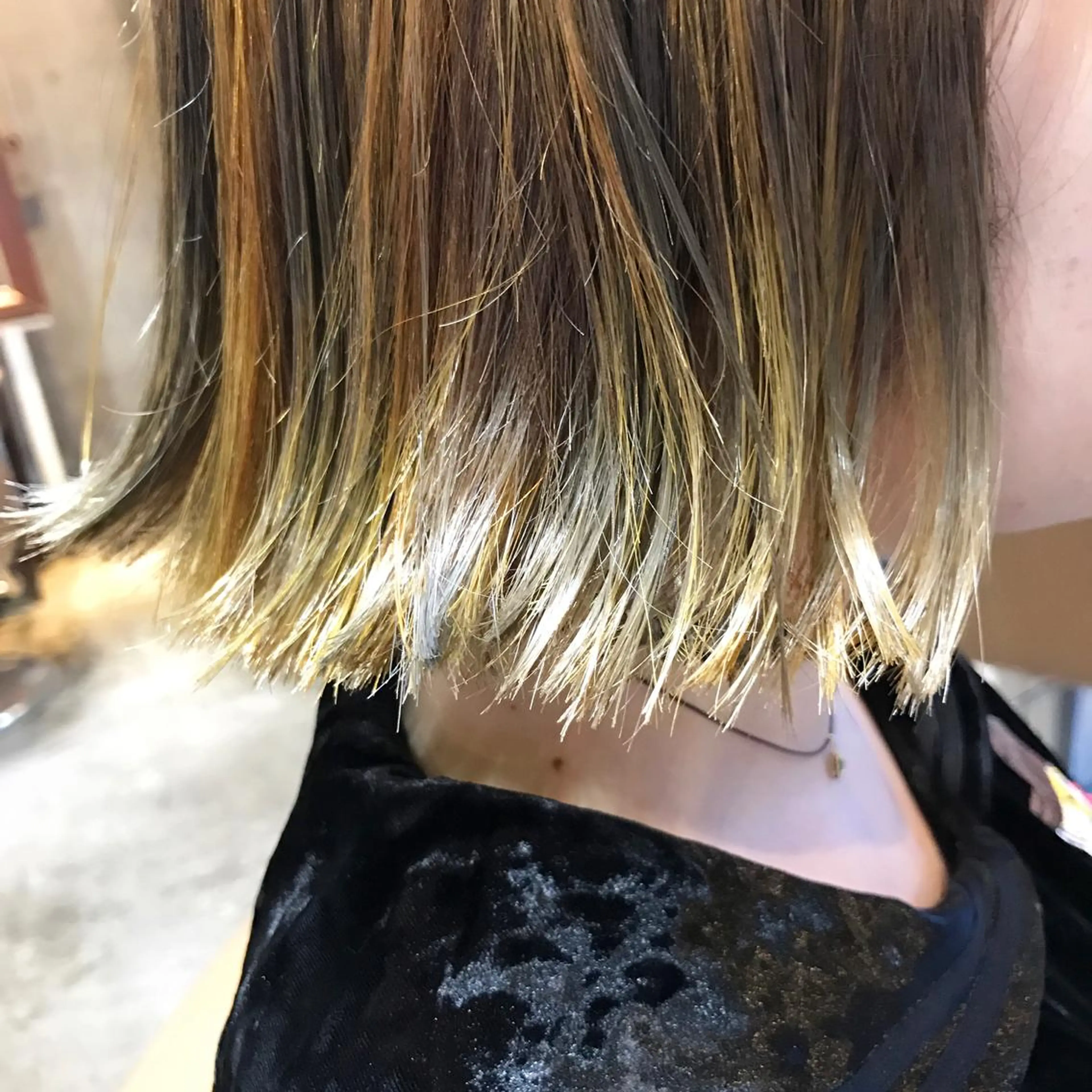 ショート カラー ハイライトカラー イエローカラー ハイライト 高比良 剛のヘアスタイル