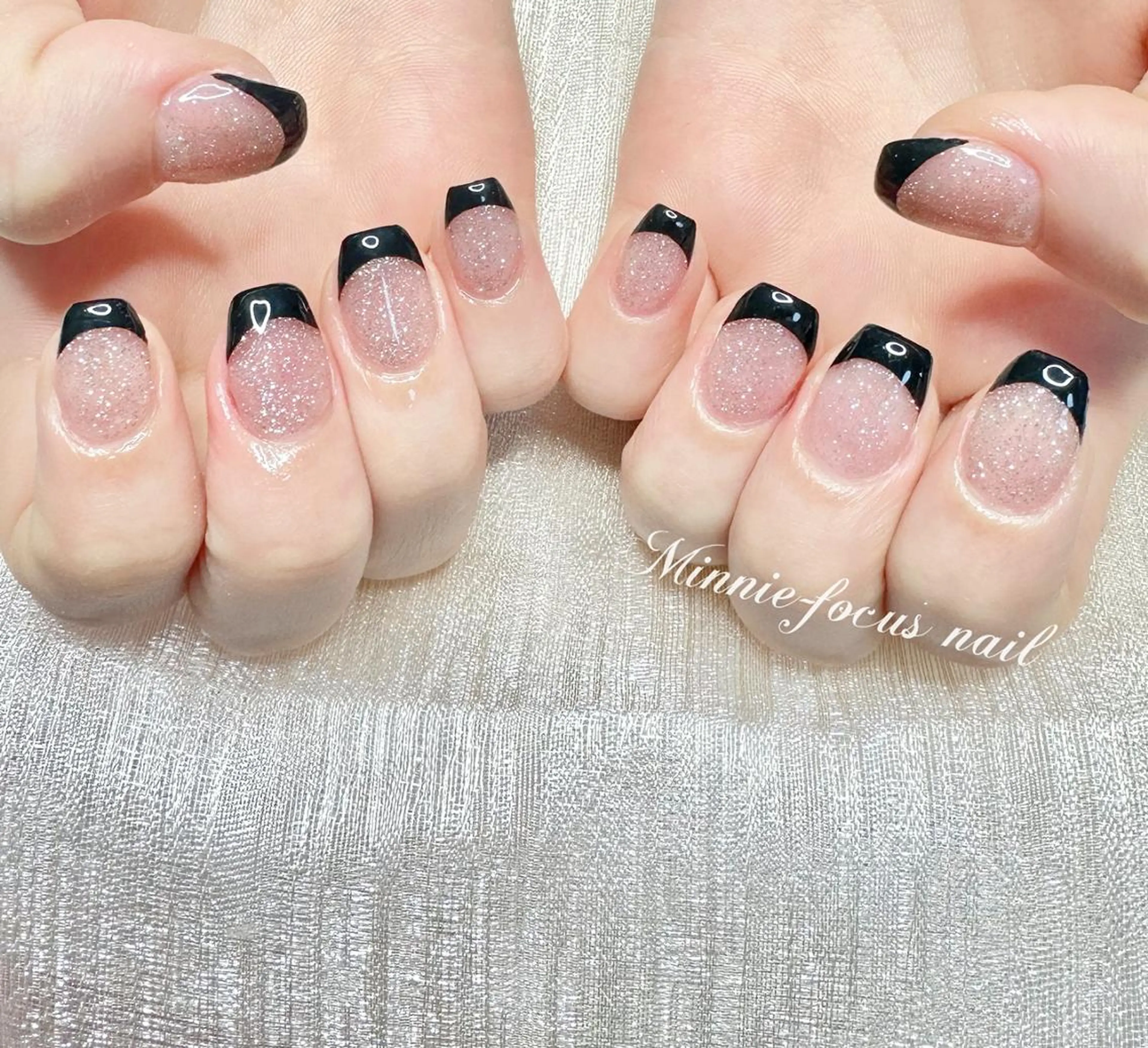 ネイル フレンチネイル キラキラネイル シンプルネイル ハンドネイル 🧸Lydia nail✨のネイルデザイン
