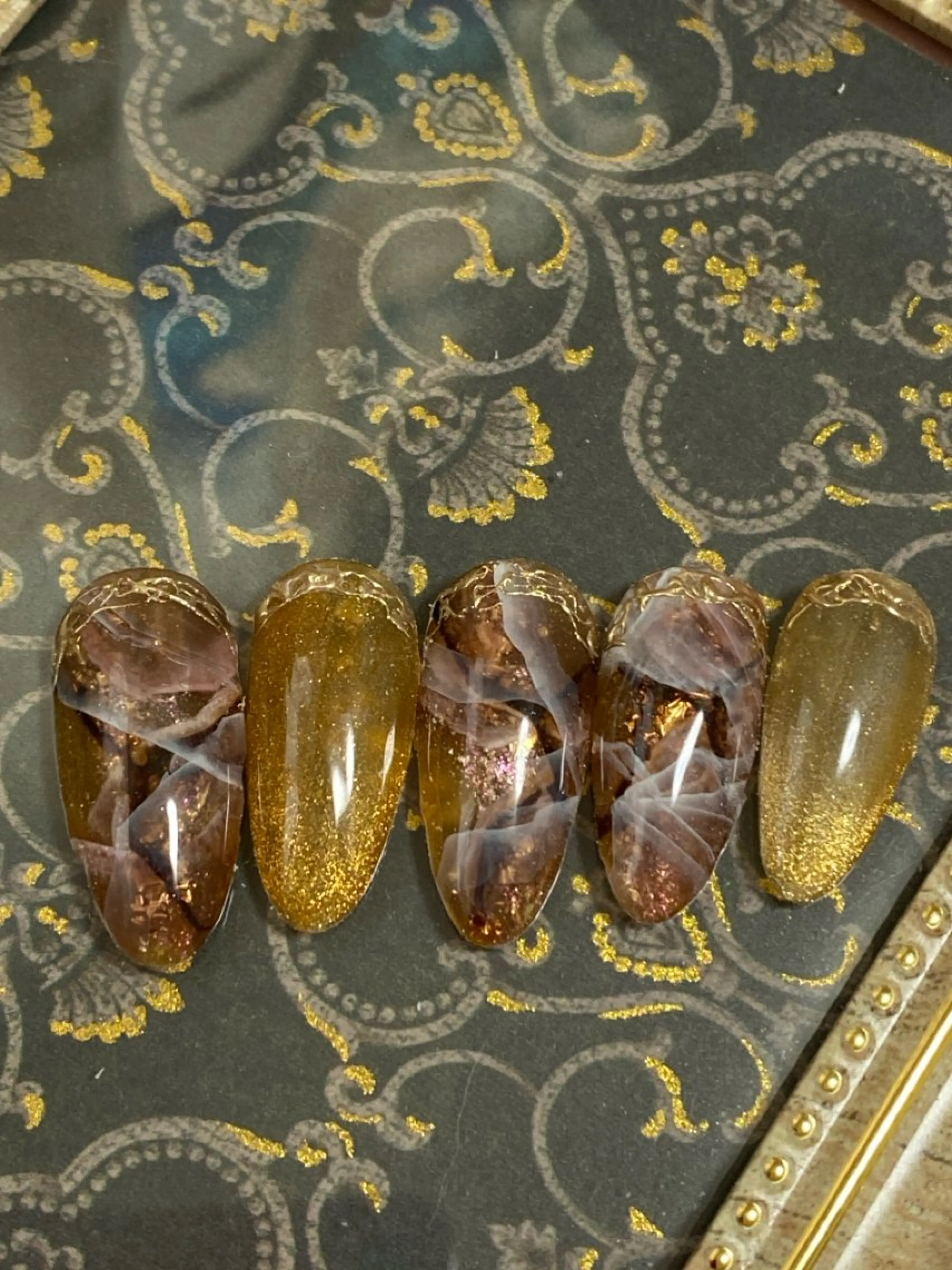 ネイル アートネイル マグネットネイル 自宅ネイルサロン ♦️nuance♦️のネイルデザイン