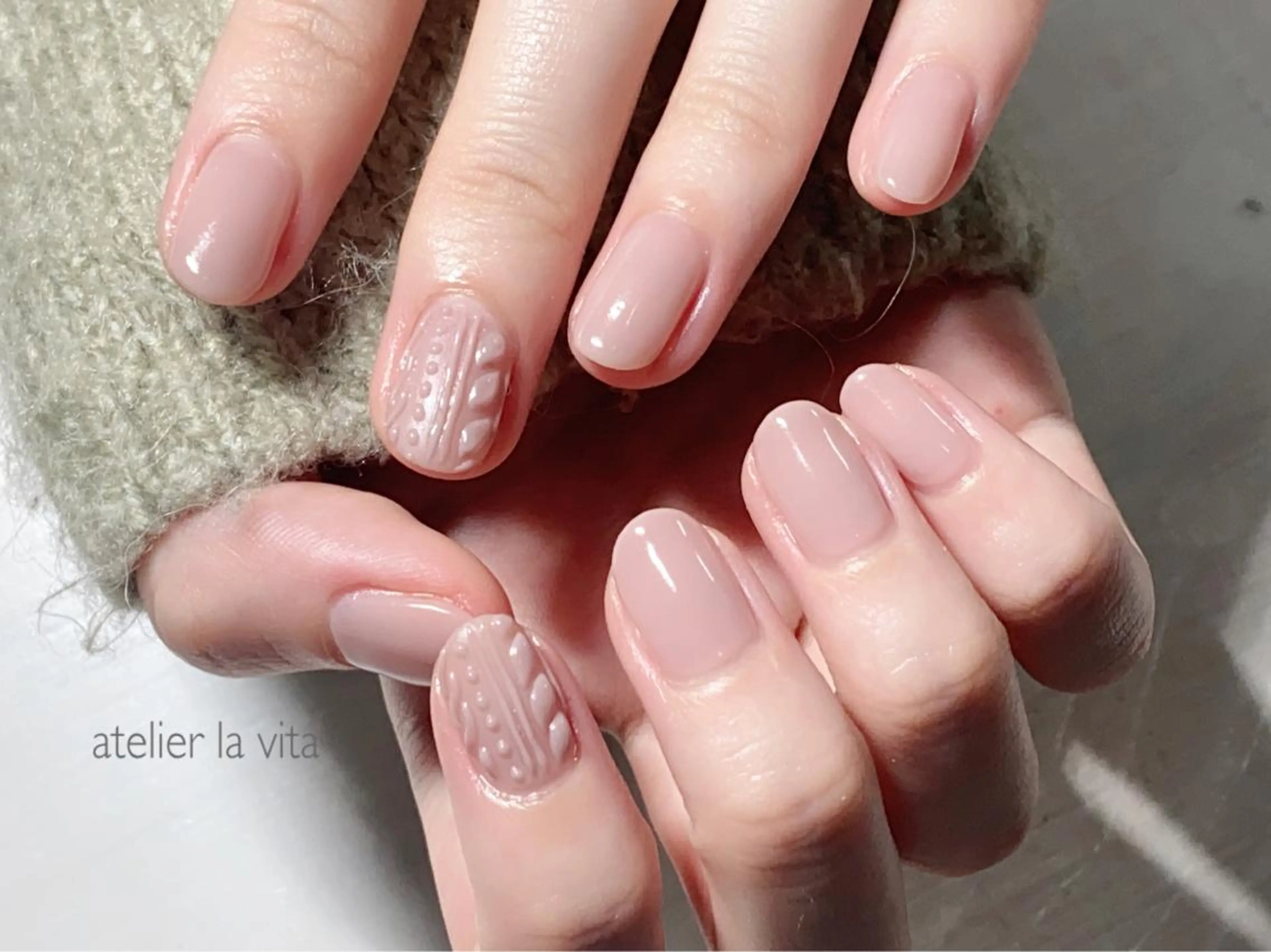 ネイル アートネイル ワンカラーネイル ハンドネイル atelier la vita所属・lavita. mimuraのネイルデザイン