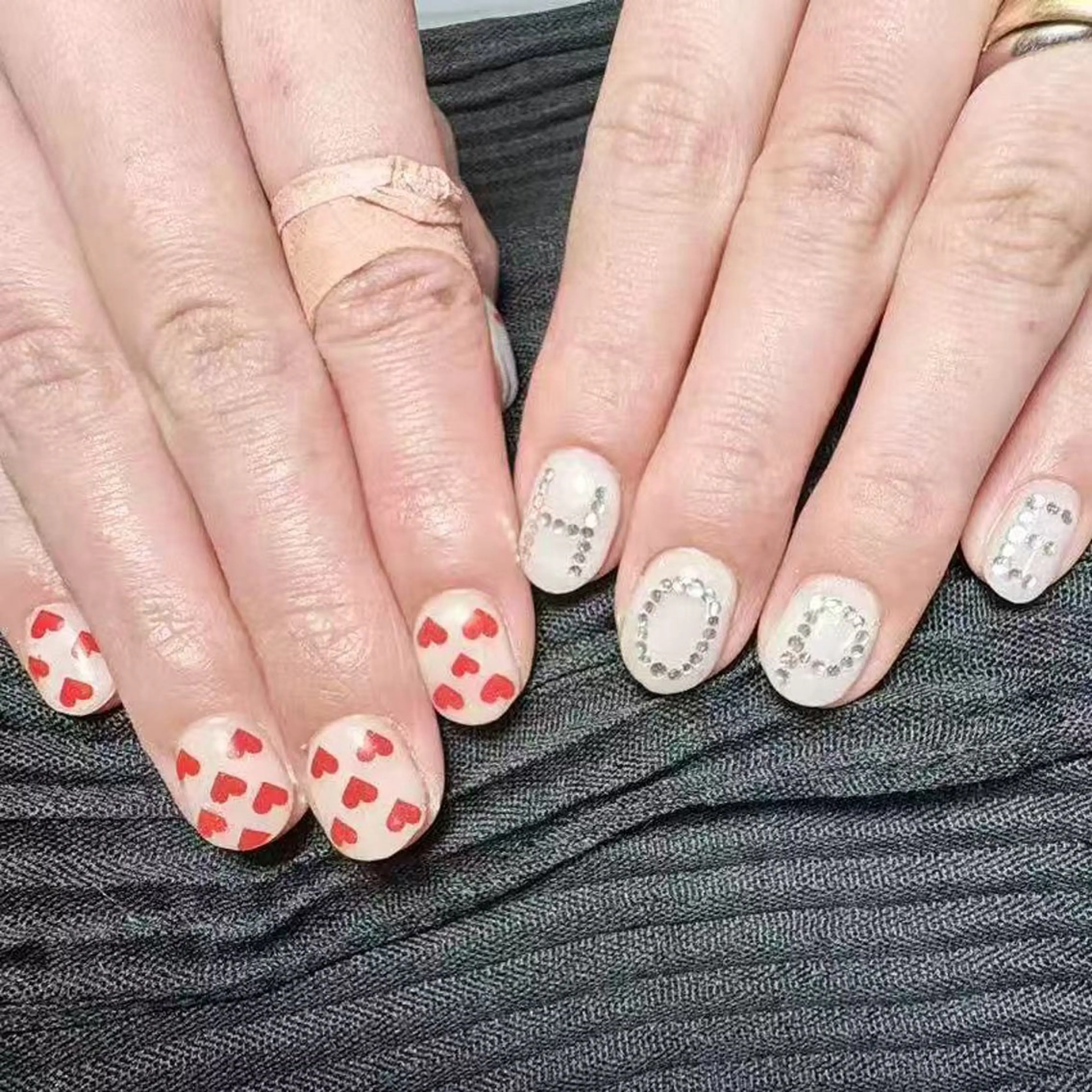 ネイル アートネイル ジェルネイル マグネットネイル 持ち込み ワンカラーネイル ハンドネイル niki💅🏻 Diamondのネイルデザイン
