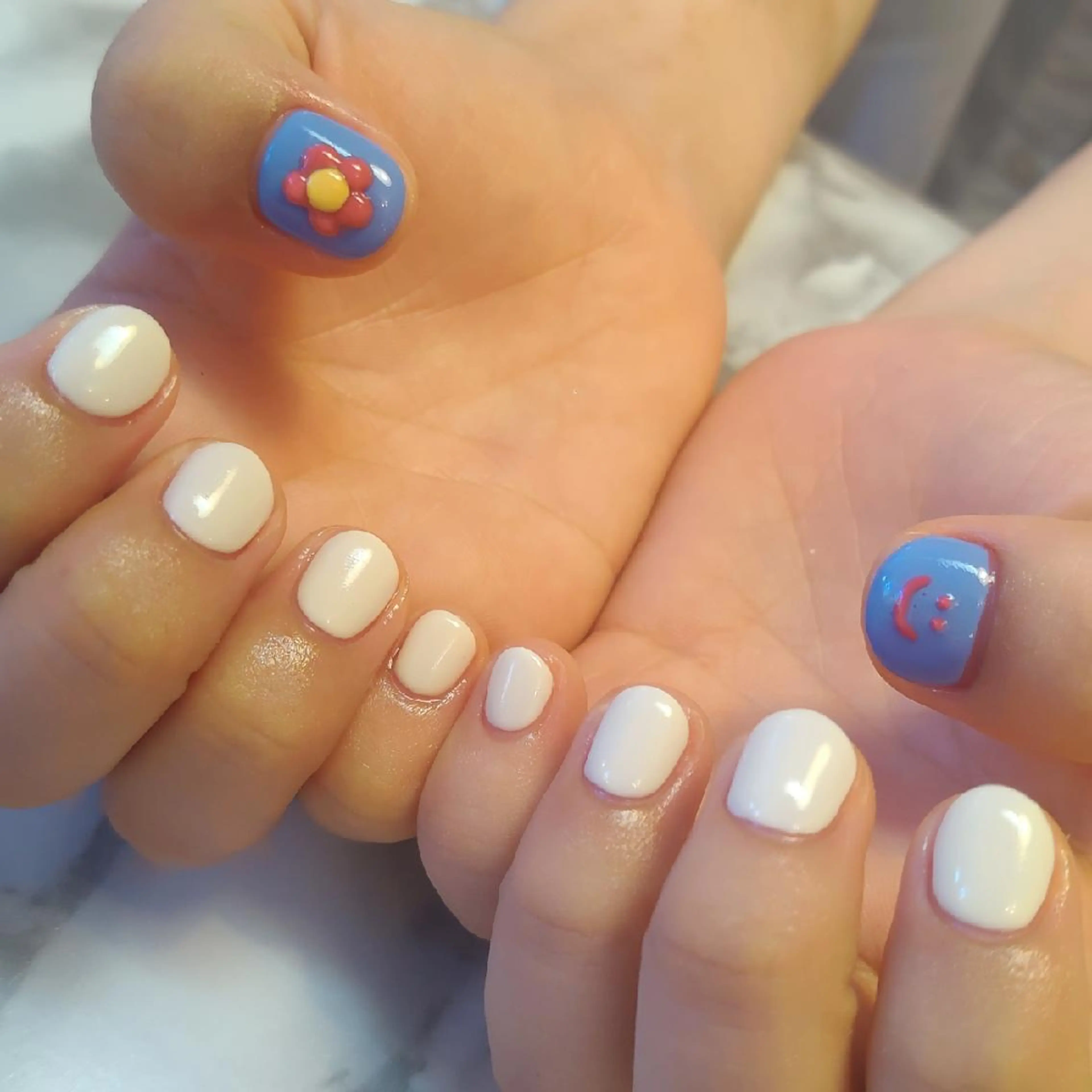 ネイル 持ち込み ジェヌインネイル 河内のネイルデザイン