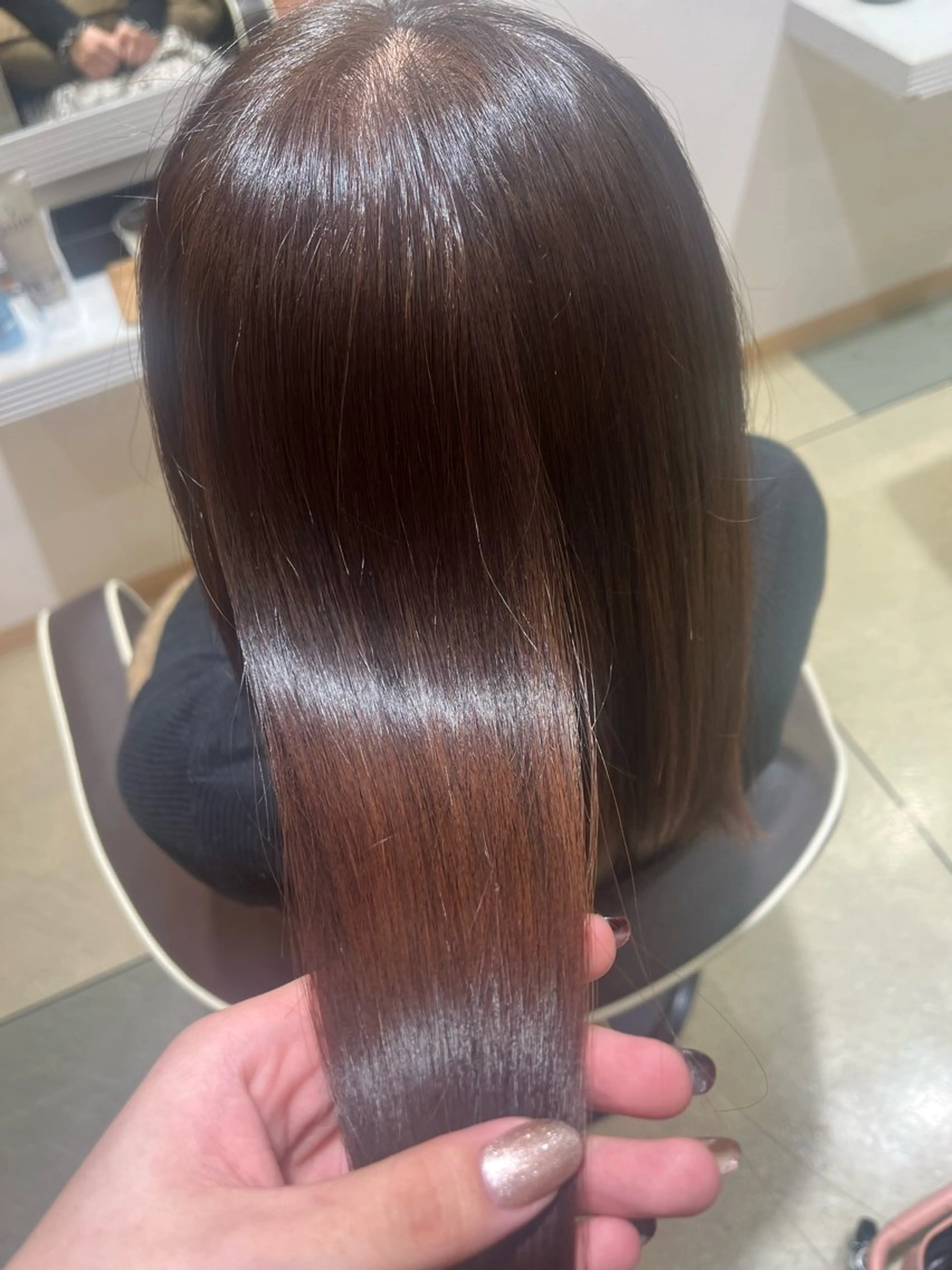 セミロング カラー カット ヘアカラー トリートメント ベージュカラー⌇﻿ くびれヘア.𐙚心音のヘアスタイル