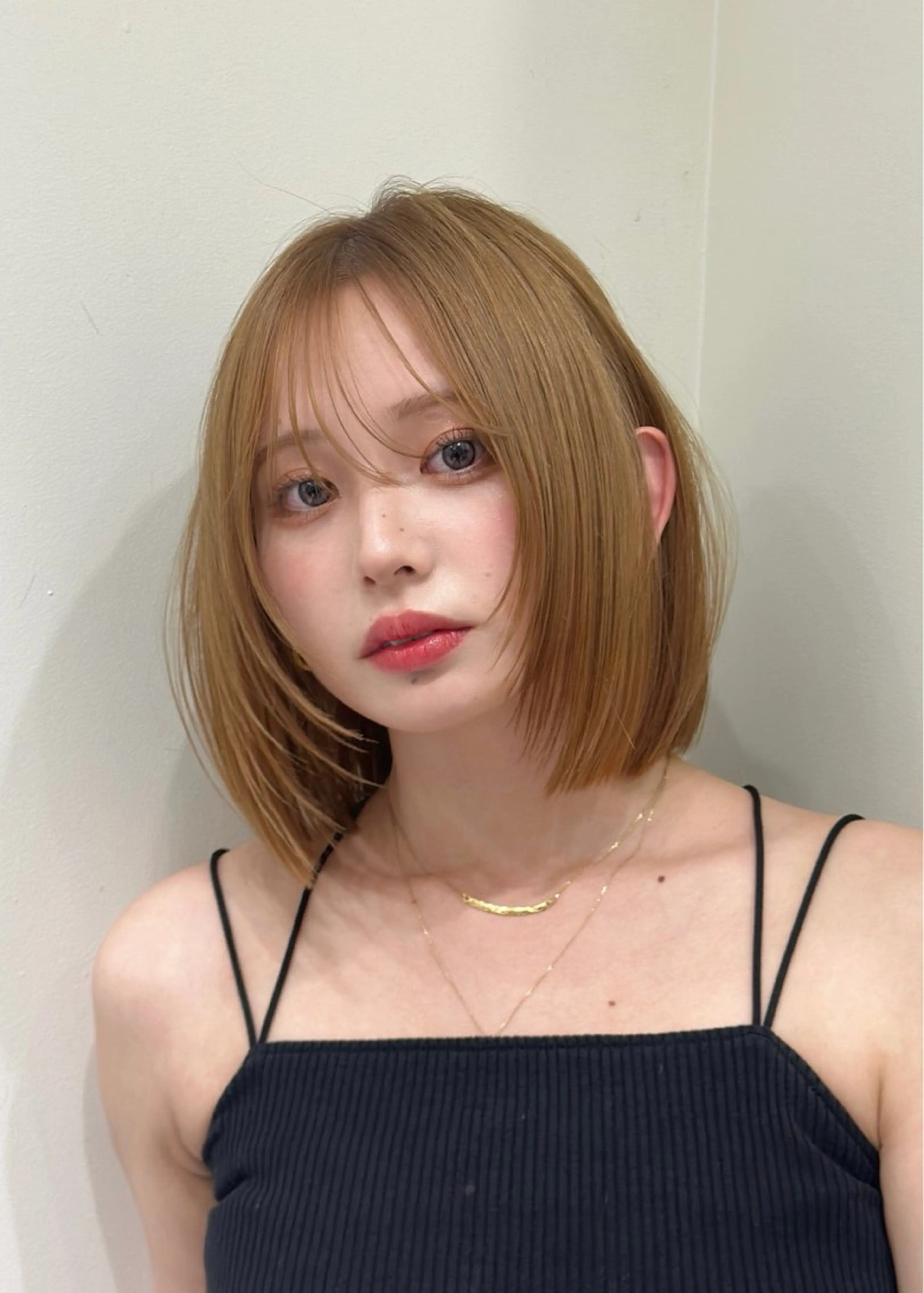 ショート カラー ベージュカラー ブリーチ 透明感カラー ブリーチなしカラー ボブ ボブ/レイヤーカット /表参道 yunaのヘアスタイル