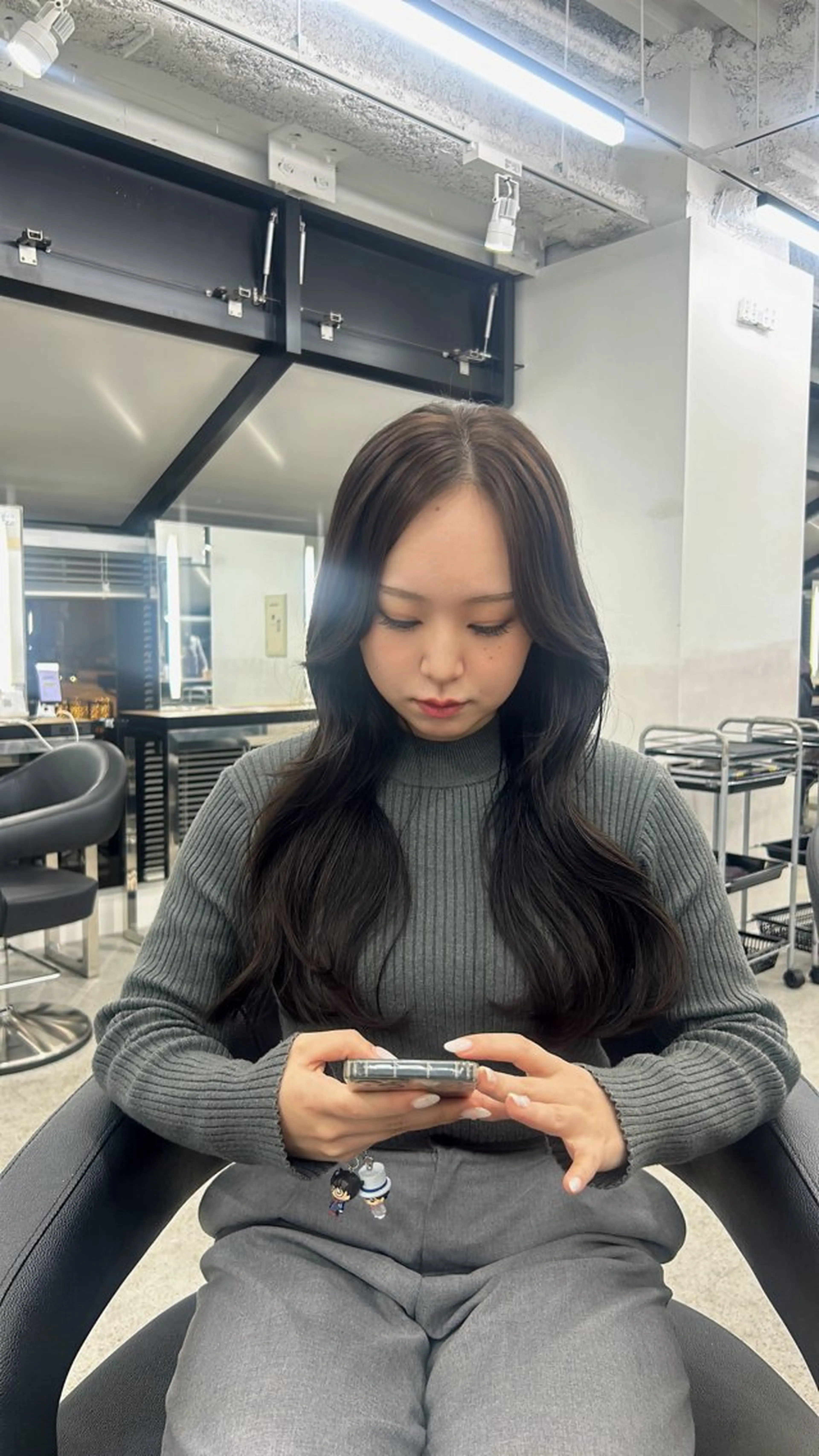 ロング カラー ヘアカラー トリートメント ヘッドスパ ヘアセット YUKA💜淡色 ラベンダー/ベージュのヘアスタイル