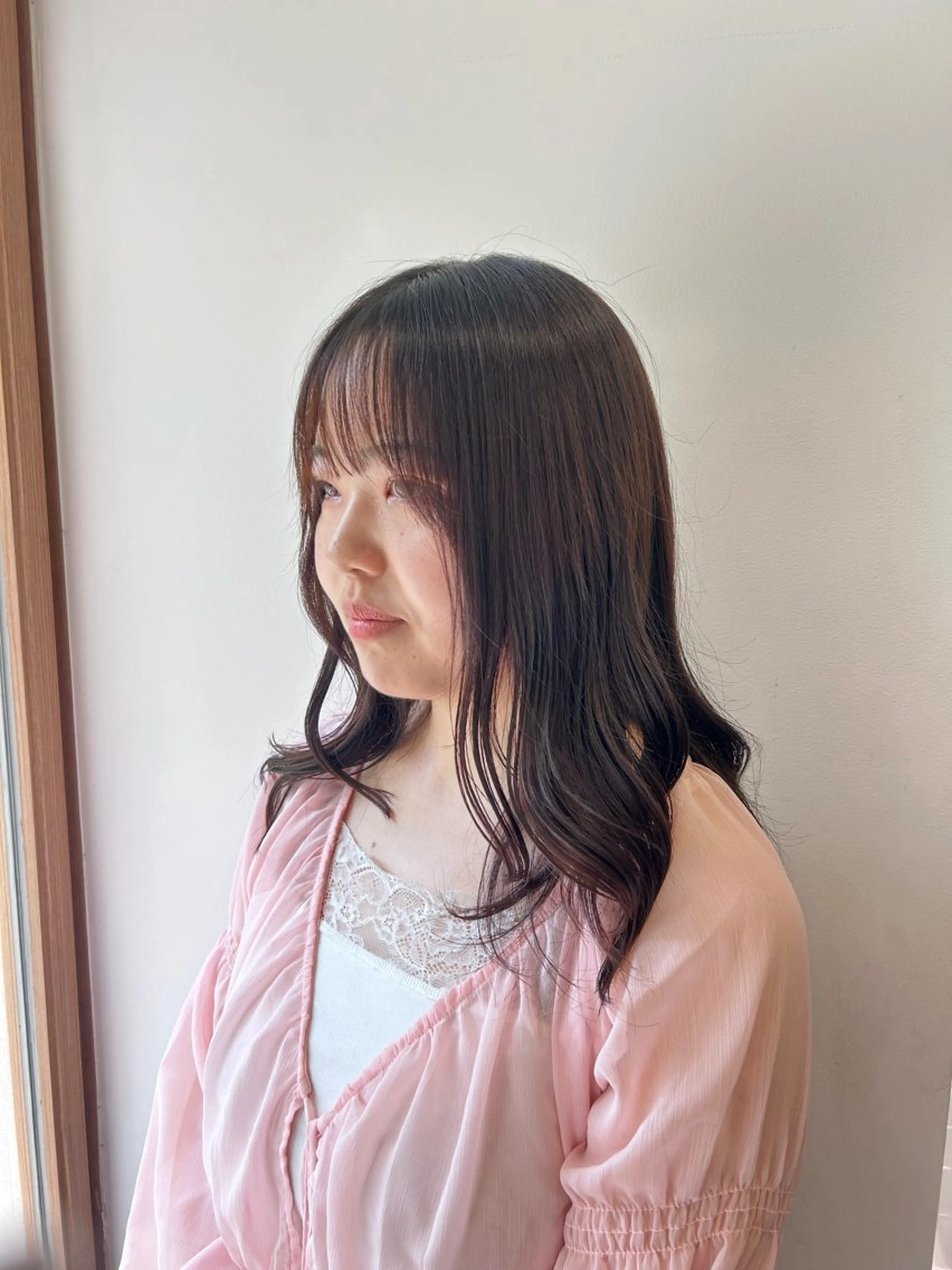 セミロング ウルフレイヤー🐺 ヒナ🩶のヘアスタイル