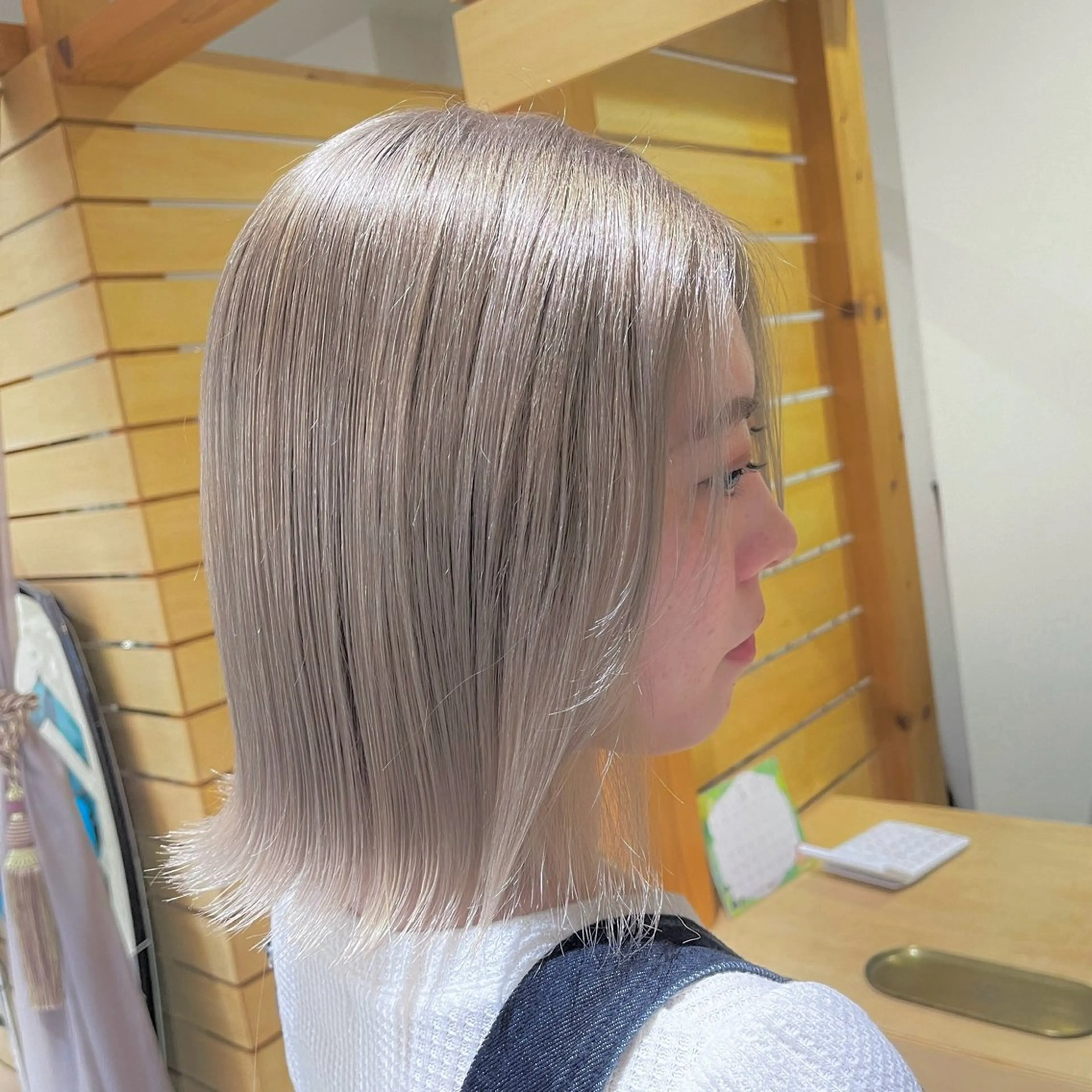 ショート カラー ブリーチ ヘアカラー トリートメント RUBEUS【ルベウス】所属・✨艶々カラー🎨 杉本賢人のヘアスタイル