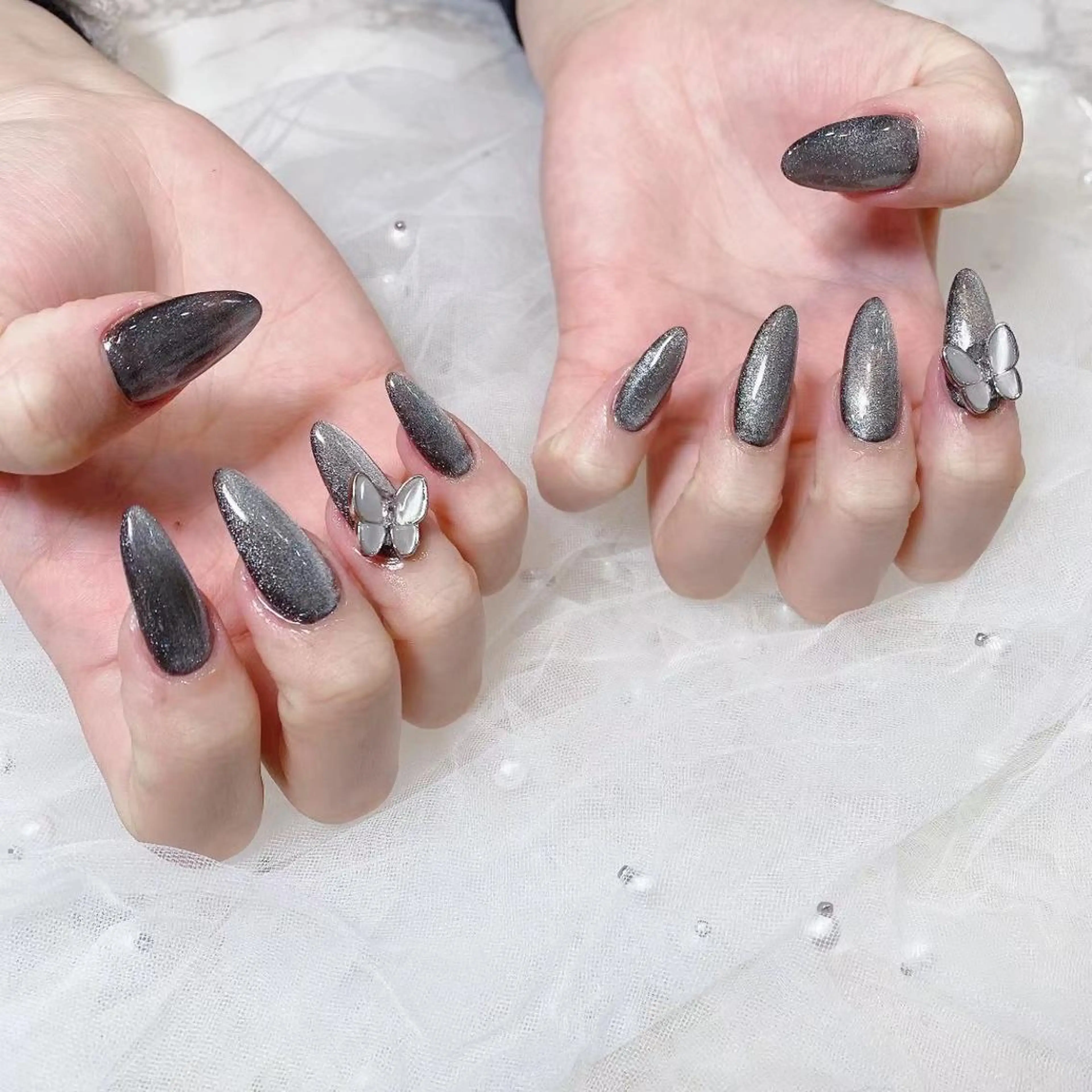 ネイル ネイルサロン 9Carats神田のネイルデザイン