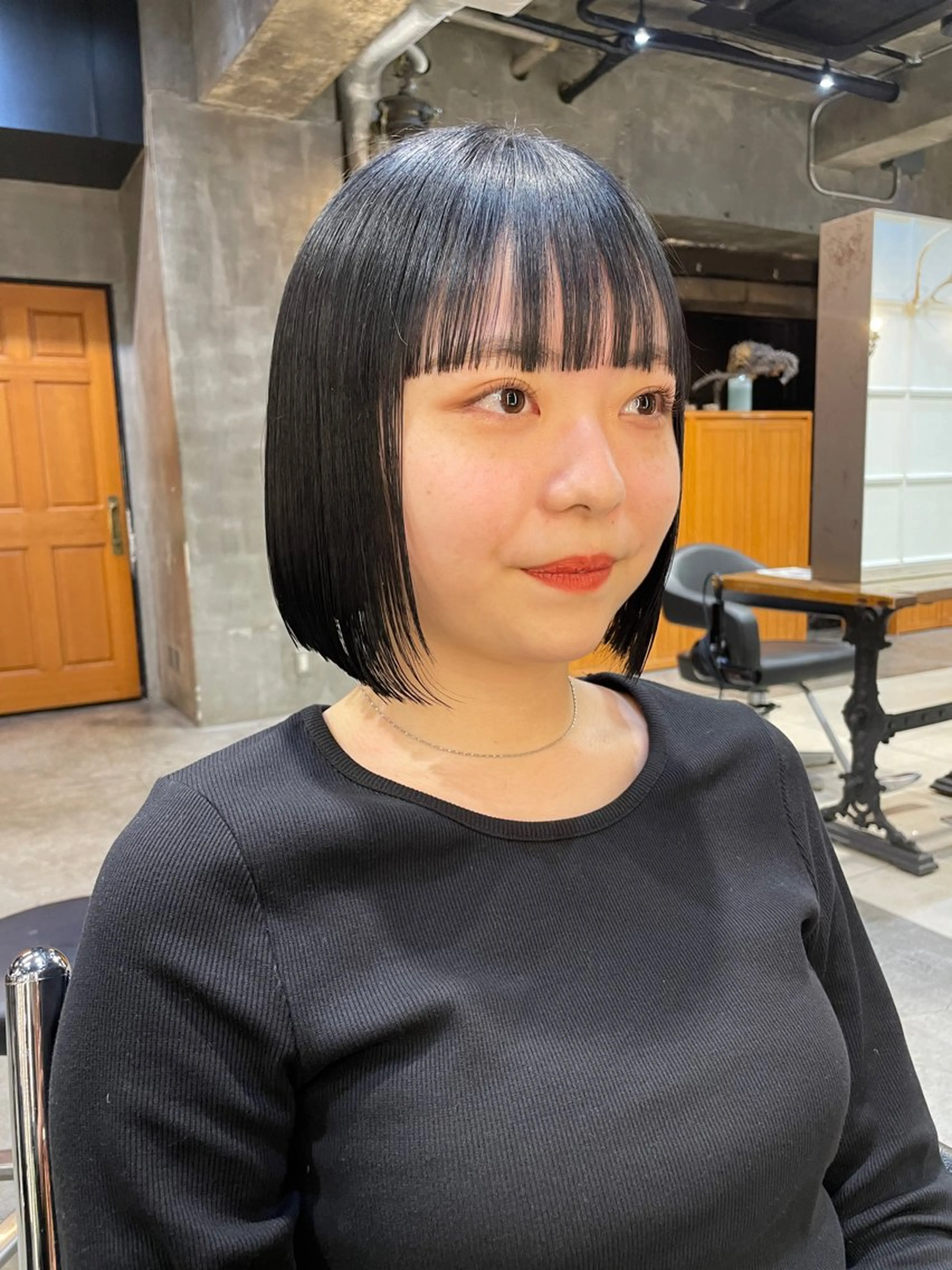 ショート カラー パーマ ヘアアレンジ レイヤー/ 透明感カラー/マドカのヘアスタイル