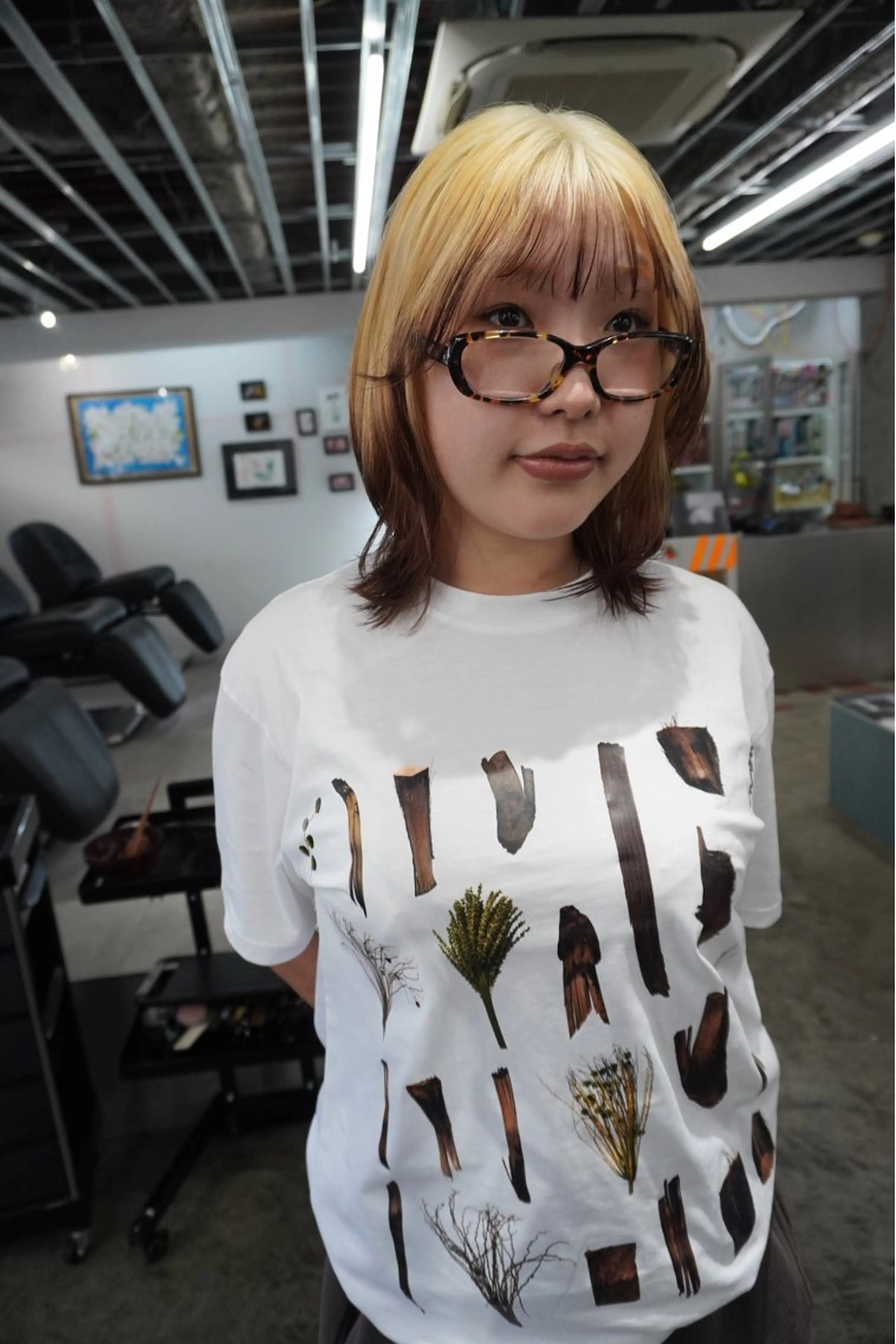 ミディアム カラー パーマ ヘアアレンジ カット ヘアカラー トリートメント 髪と音処　マトぺ所属・ダブルカラー/ボブ ブリーチカラー/ユリのヘアスタイル