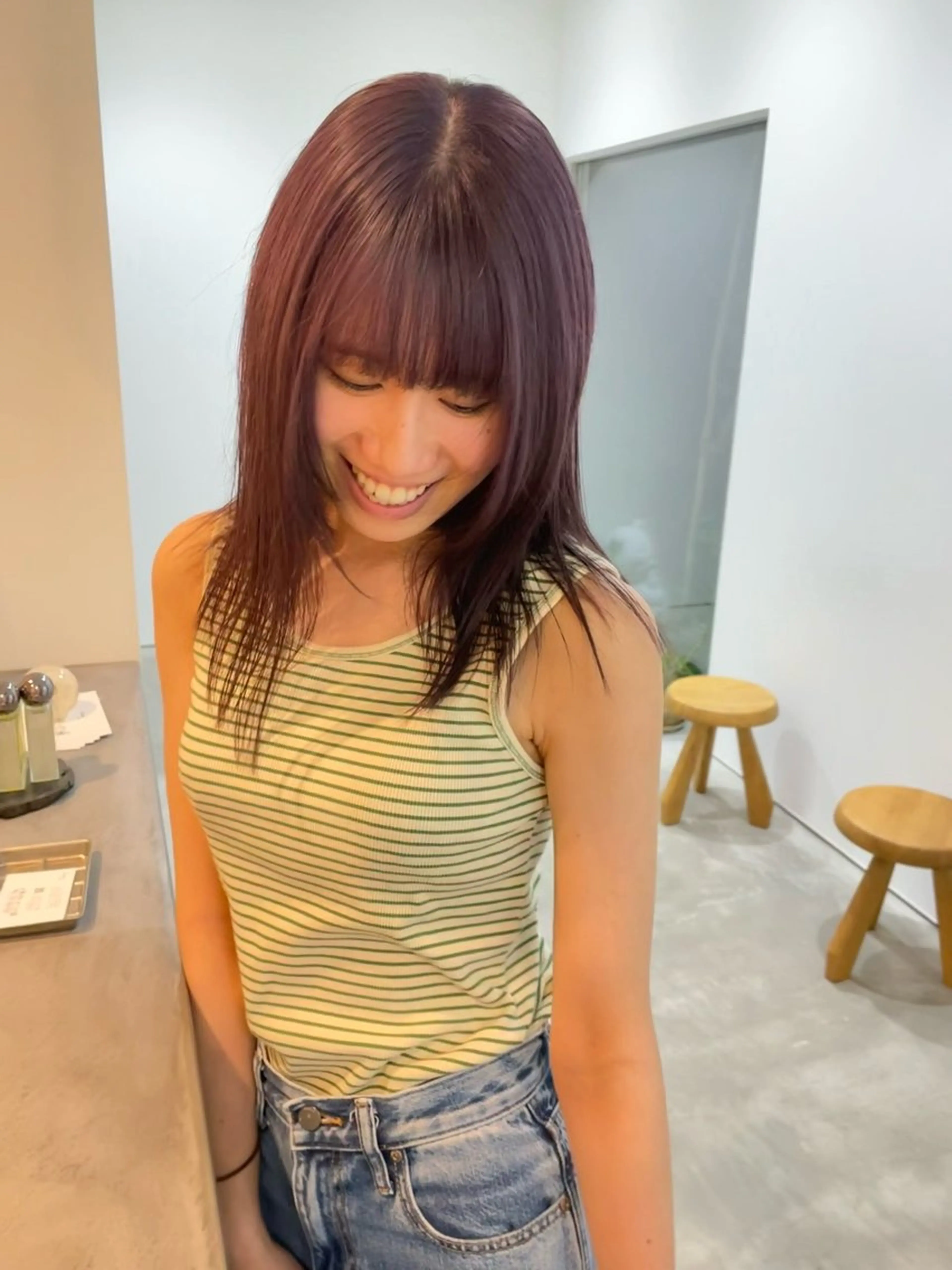 ミディアム カラー 平田 知優のヘアスタイル