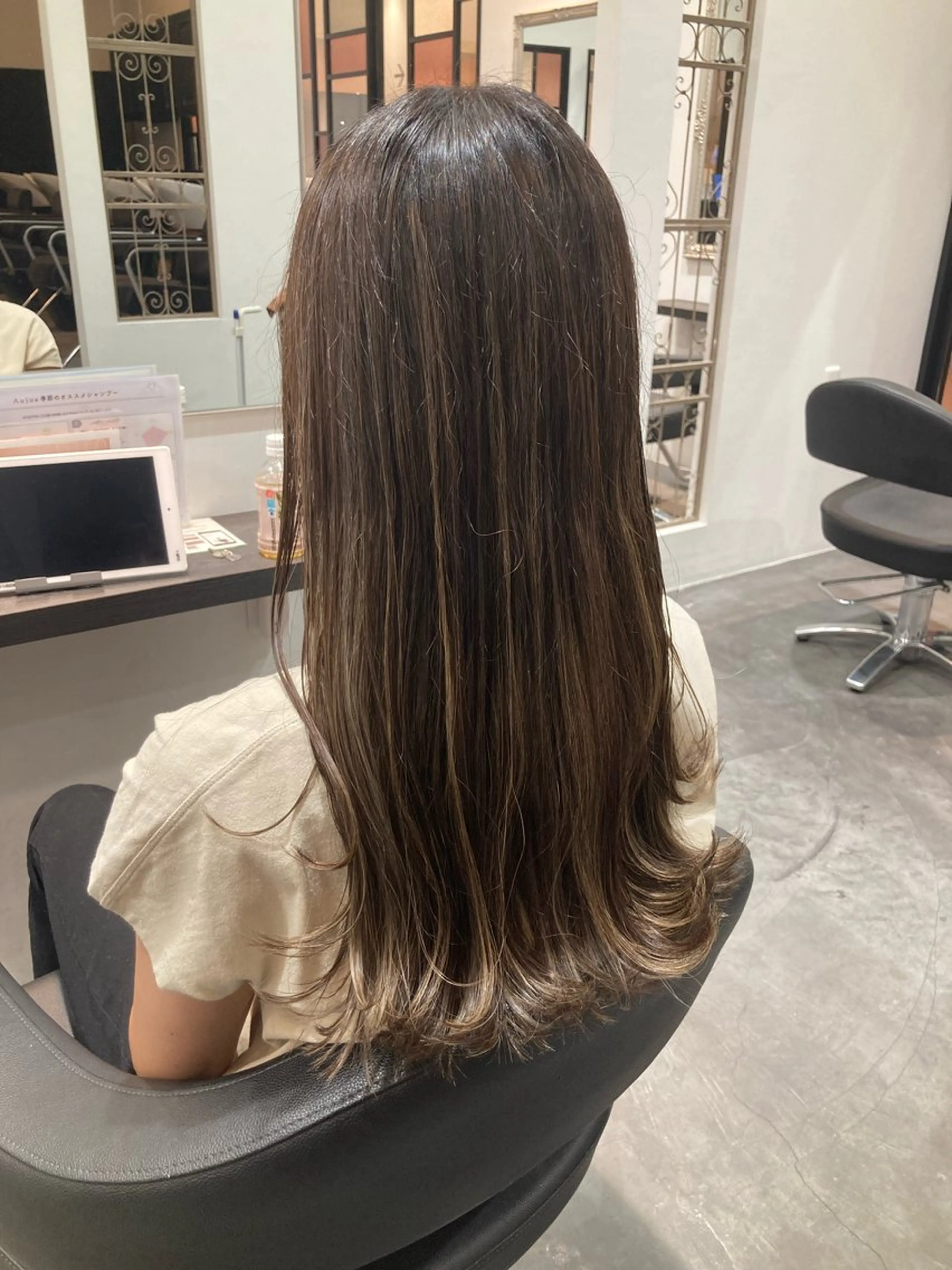 セミロング カット ヘアカラー hair salon rita 野々市所属・中野 幹也のヘアスタイル