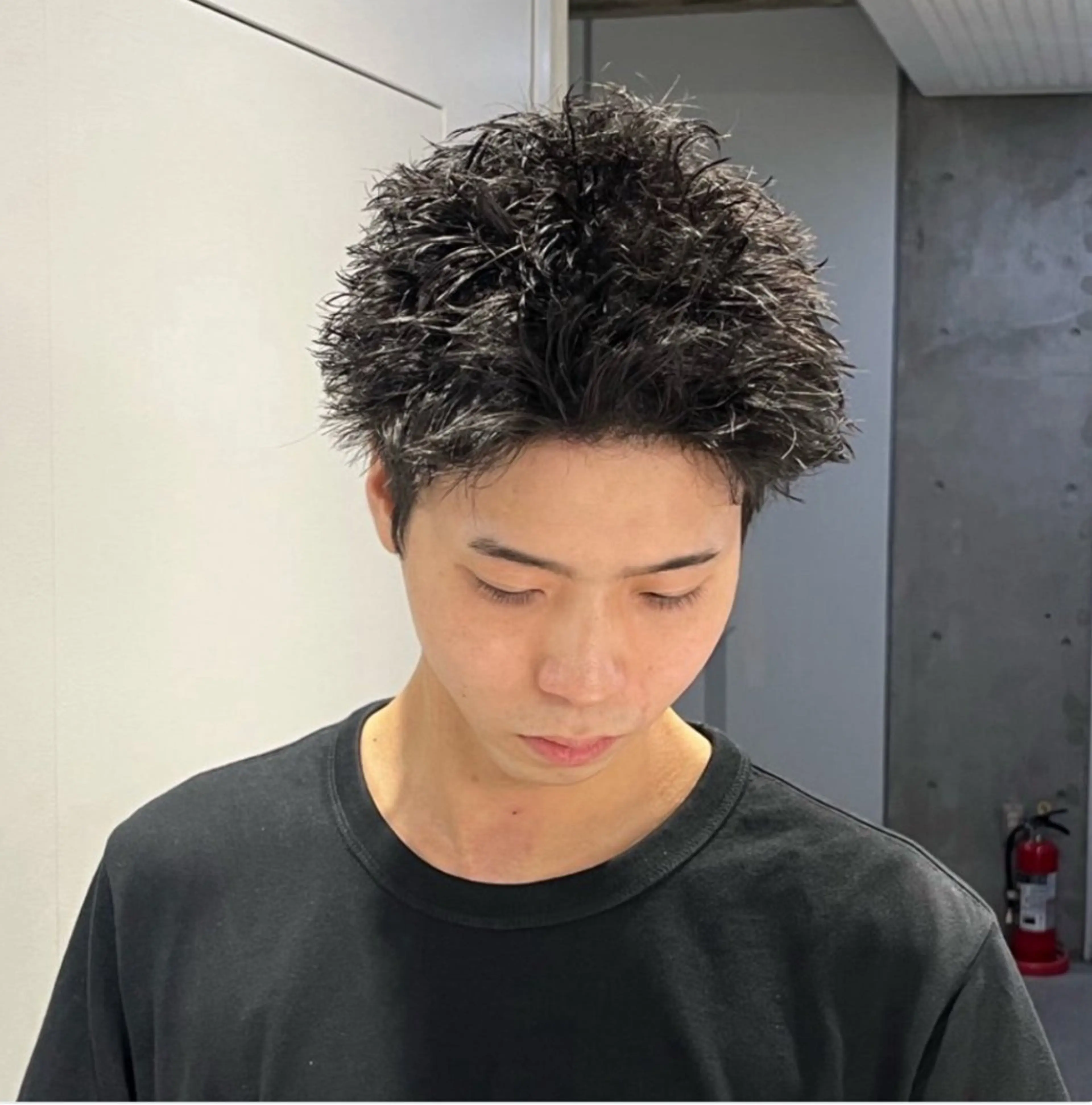 ショート カラー パーマ メンズ カット パーマ 🔥スパイキー 特化🔥菊水皐暉🔥のヘアスタイル