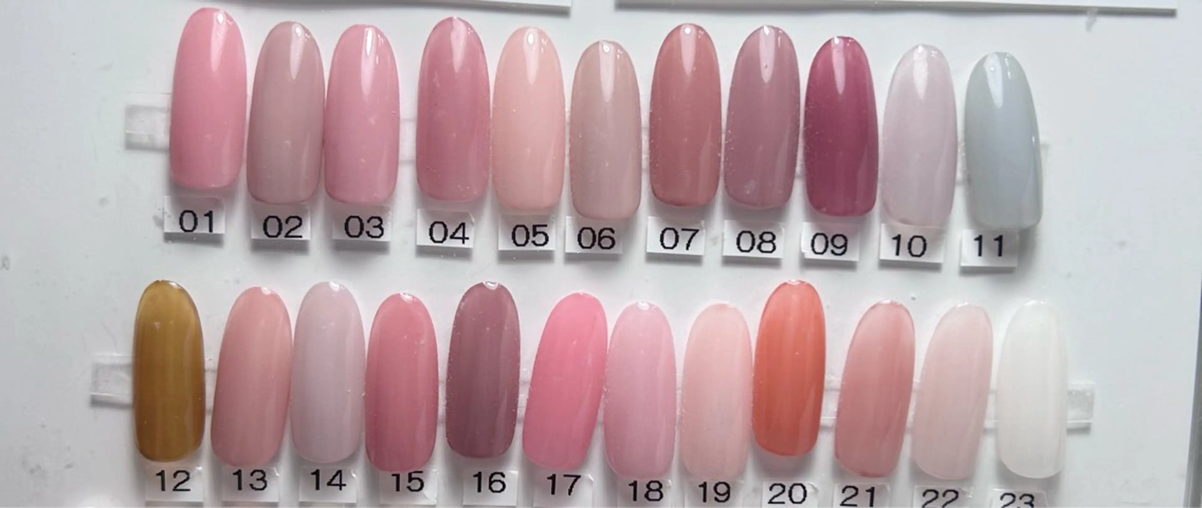 💛グラデーションネイル💛🍬限定色🍬💫オフなし💫の写真